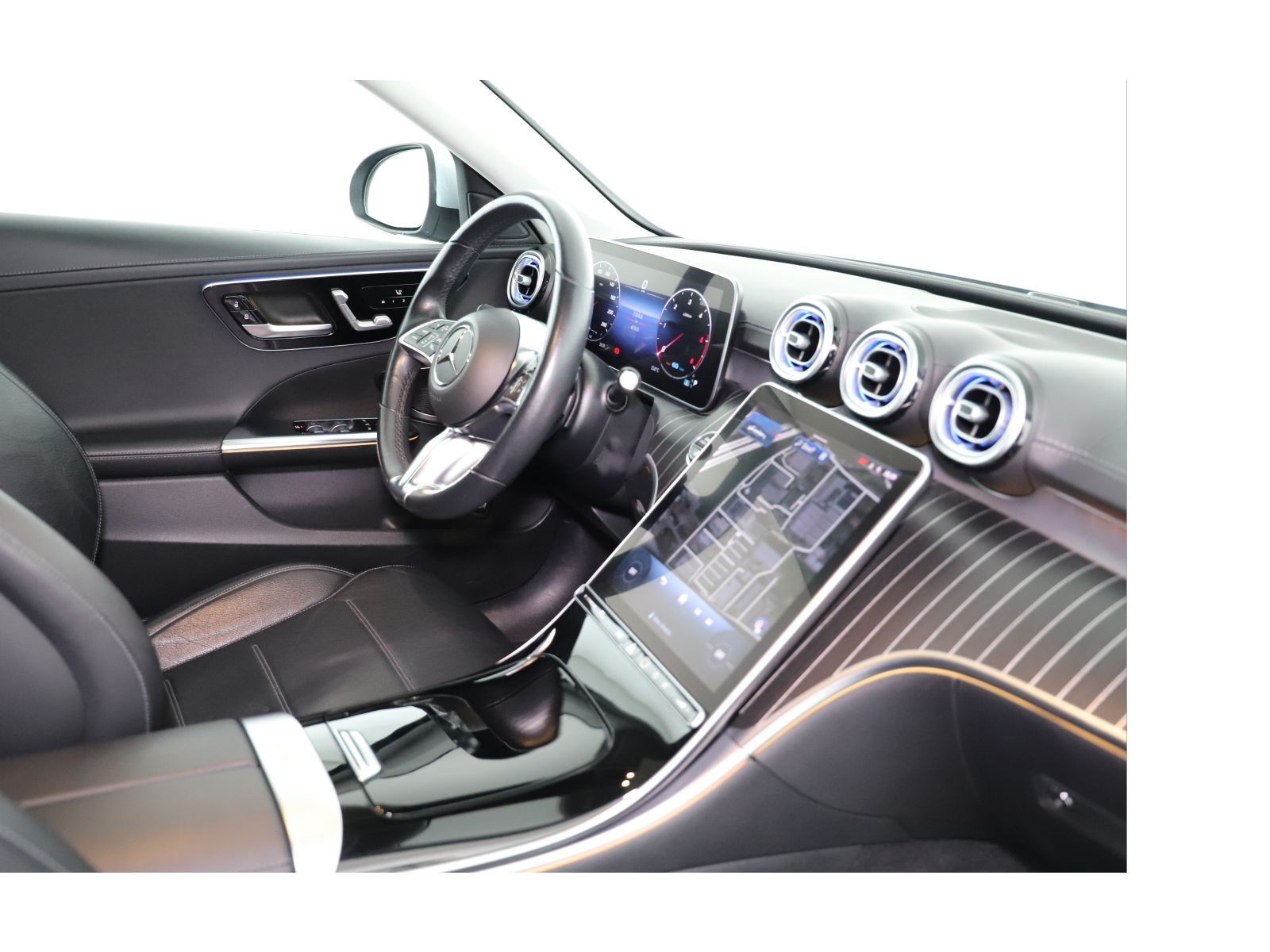 MERCEDES-BENZ C 220 d Avantgarde-image-13