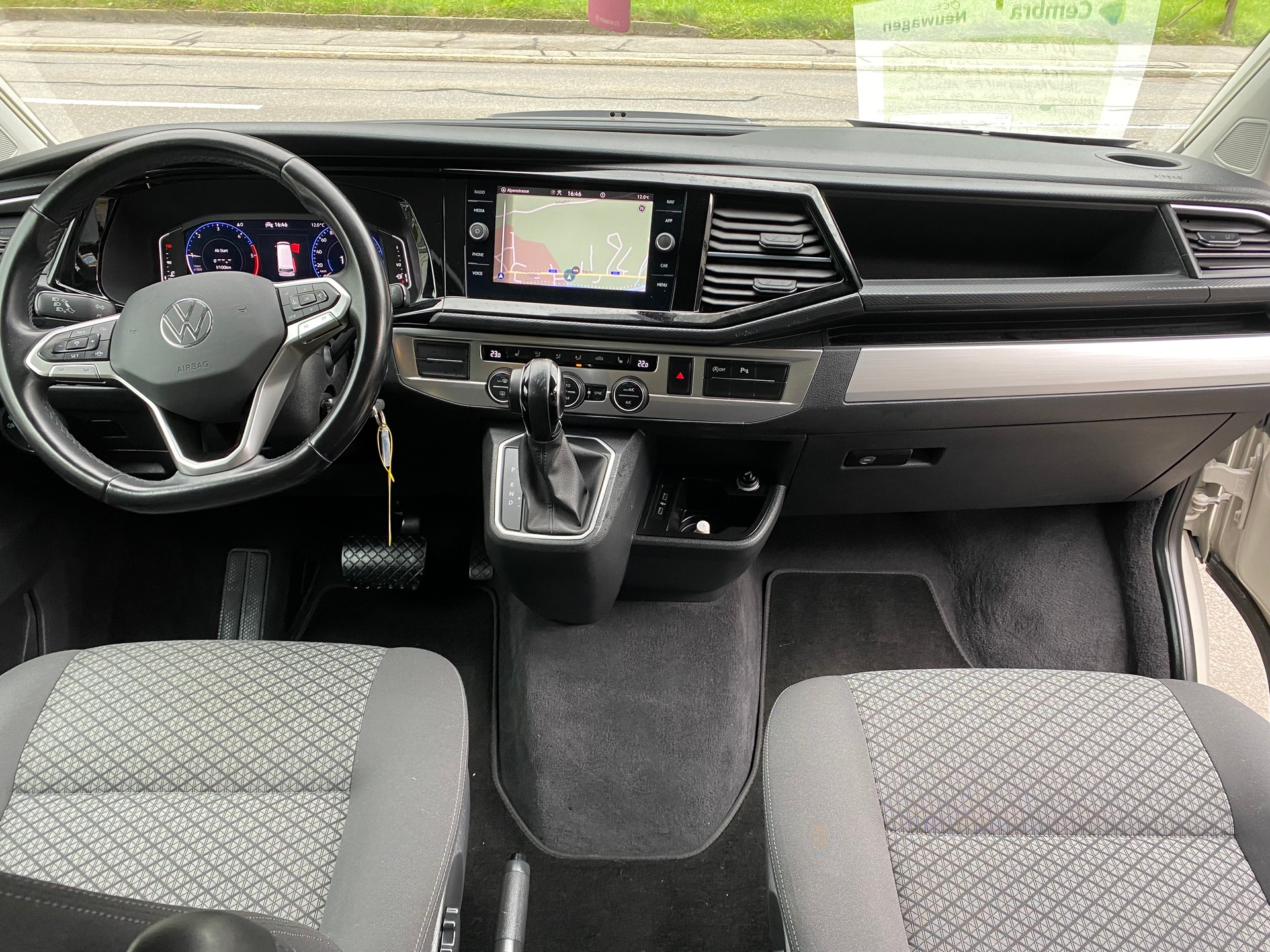 VW T6.1 California 2.0 TDI Beach Liberty Spirit-image-6
