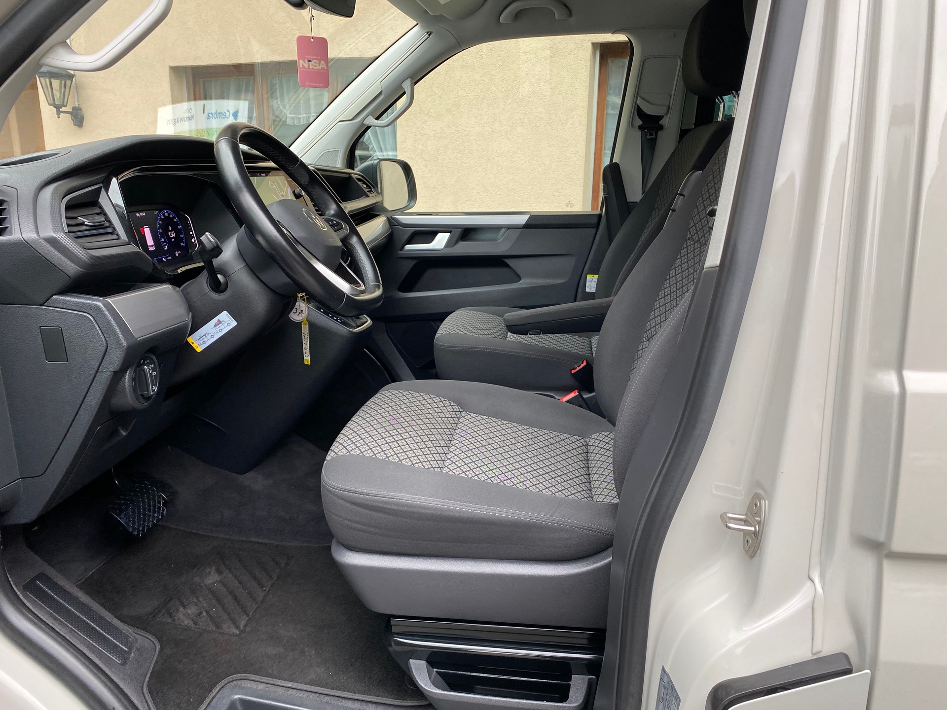VW T6.1 California 2.0 TDI Beach Liberty Spirit-image-2