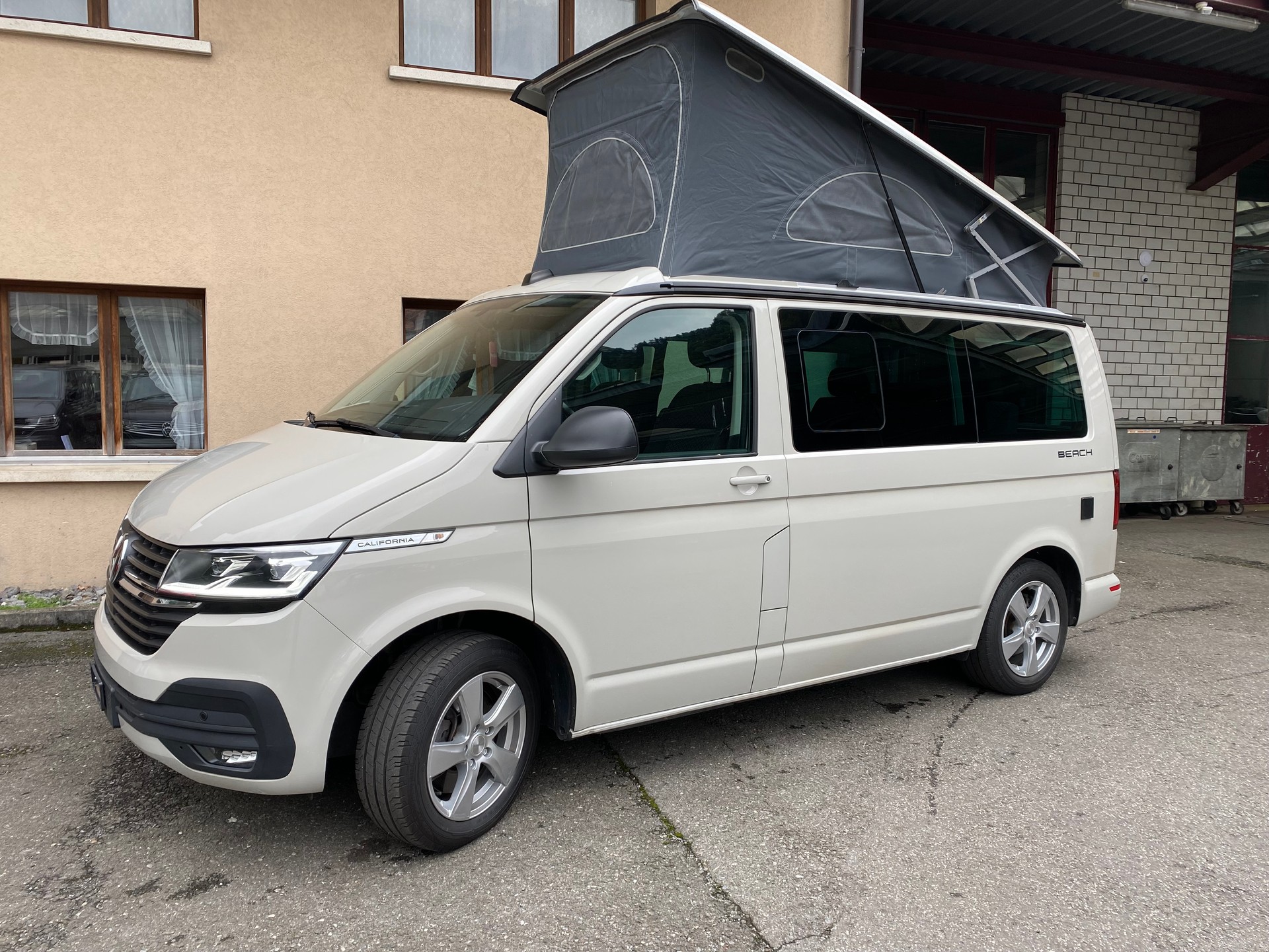VW T6.1 California 2.0 TDI Beach Liberty Spirit-image-11