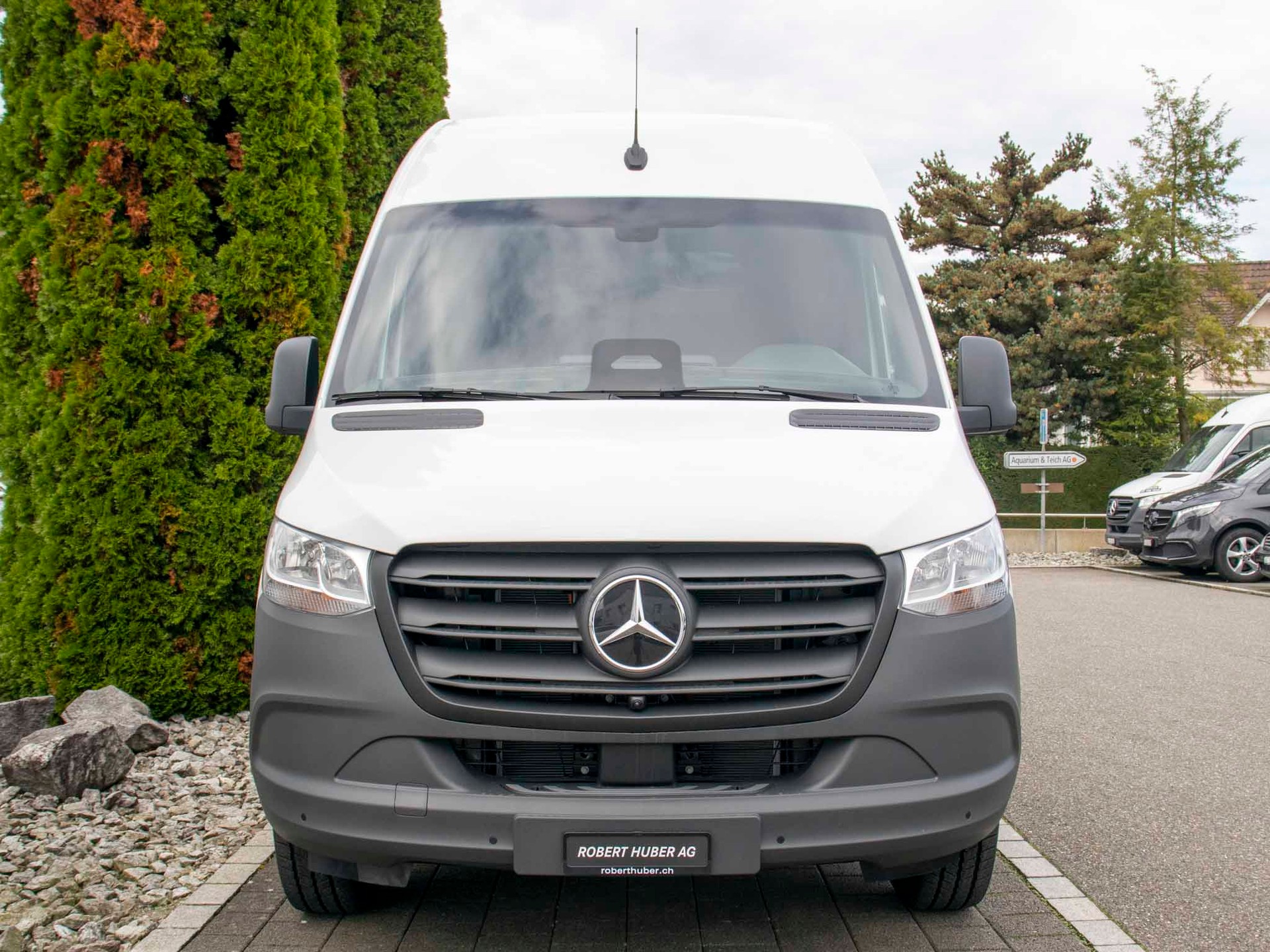 MERCEDES-BENZ eSprinter 320 PRO Lang-image-2