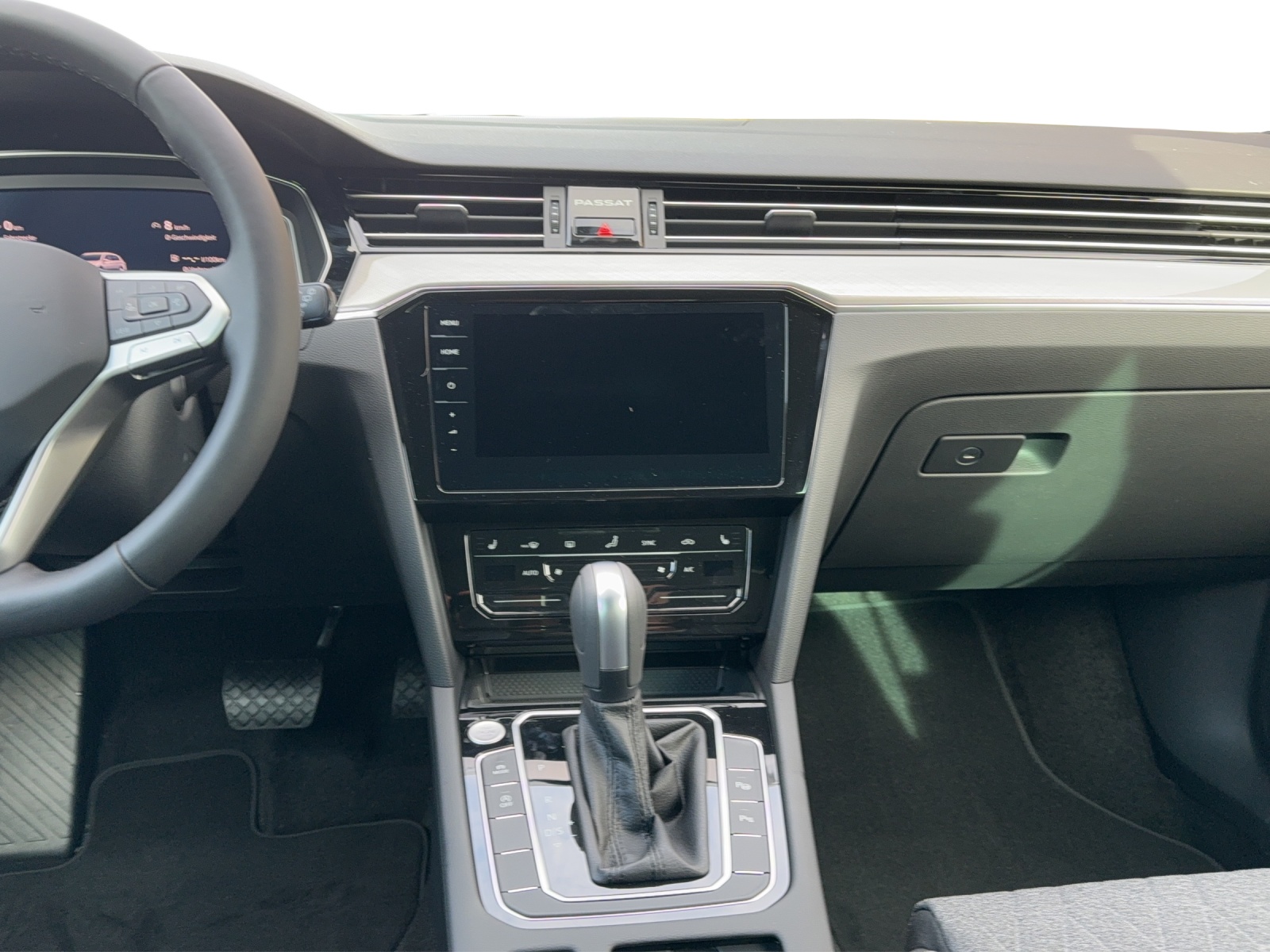 VW Passat Variant 1.5 TSI EVO Business DSG-image-11