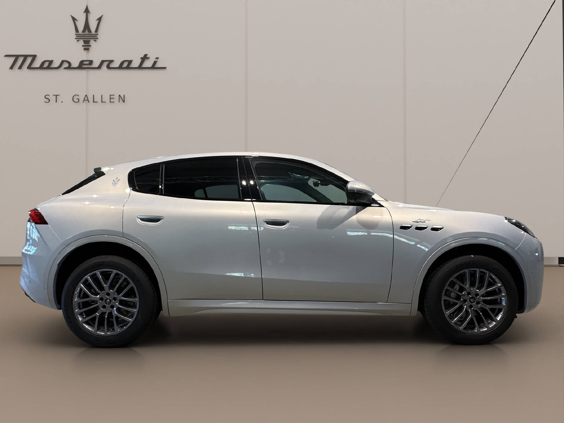 MASERATI Grecale 2.0 Hybrid GT-image-3