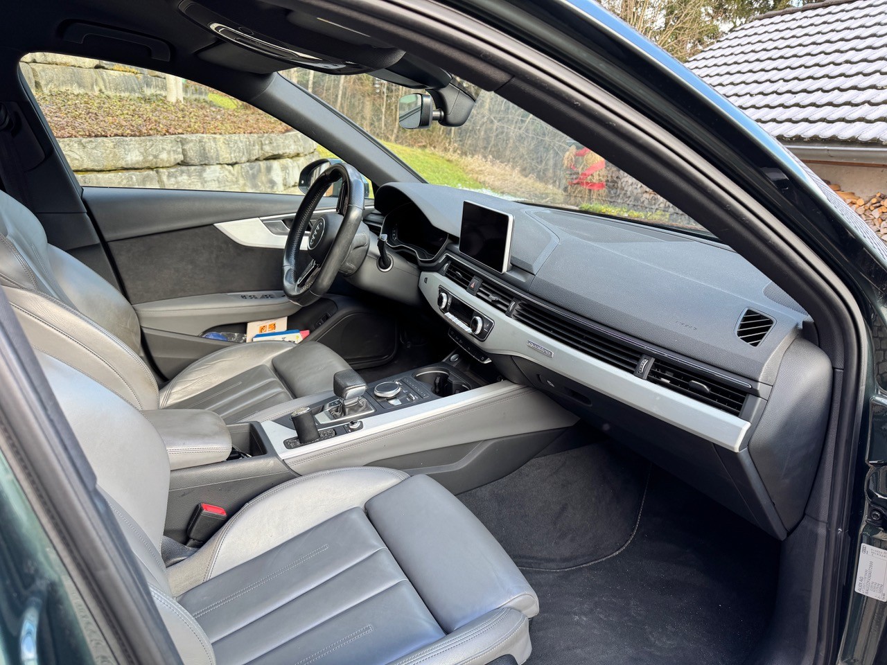 AUDI A4 Avant 3.0 TDI Sport quattro tiptronic-image-11