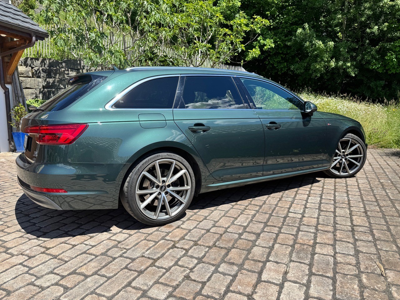 AUDI A4 Avant 3.0 TDI Sport quattro tiptronic-image-3