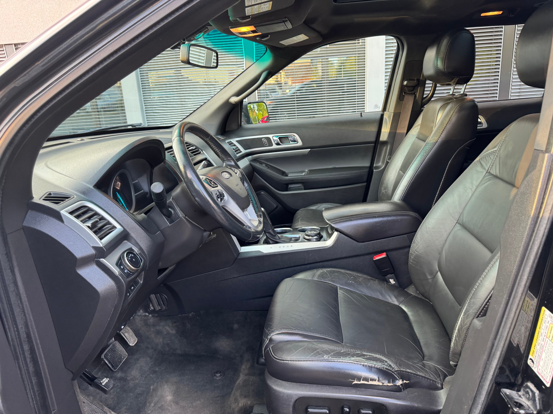 FORD EXPLORER-image-5
