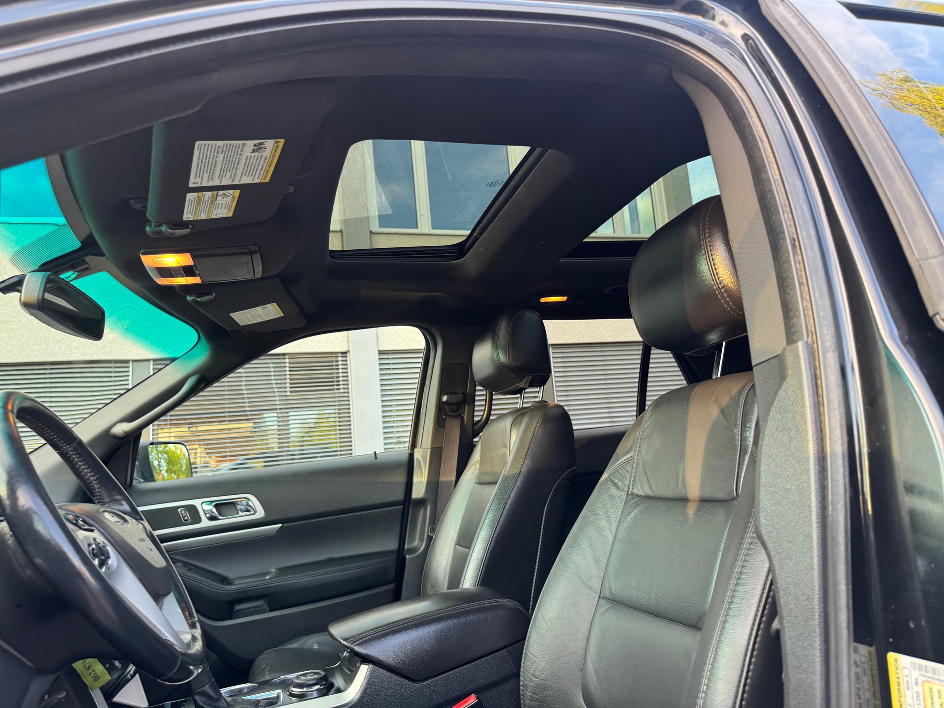 FORD EXPLORER-image-7