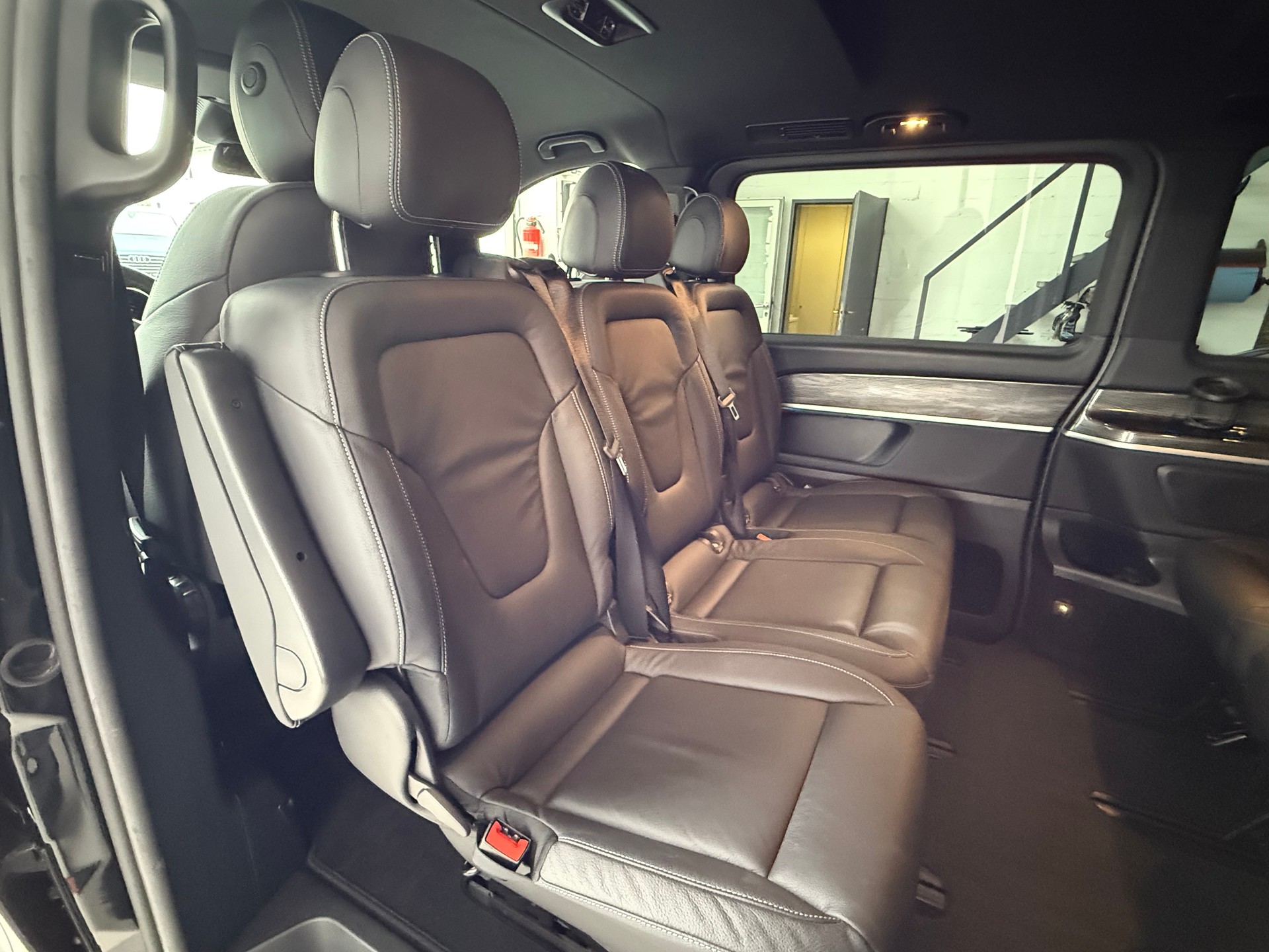 MERCEDES-BENZ V 250 d Avantgarde EL 4M-image-12