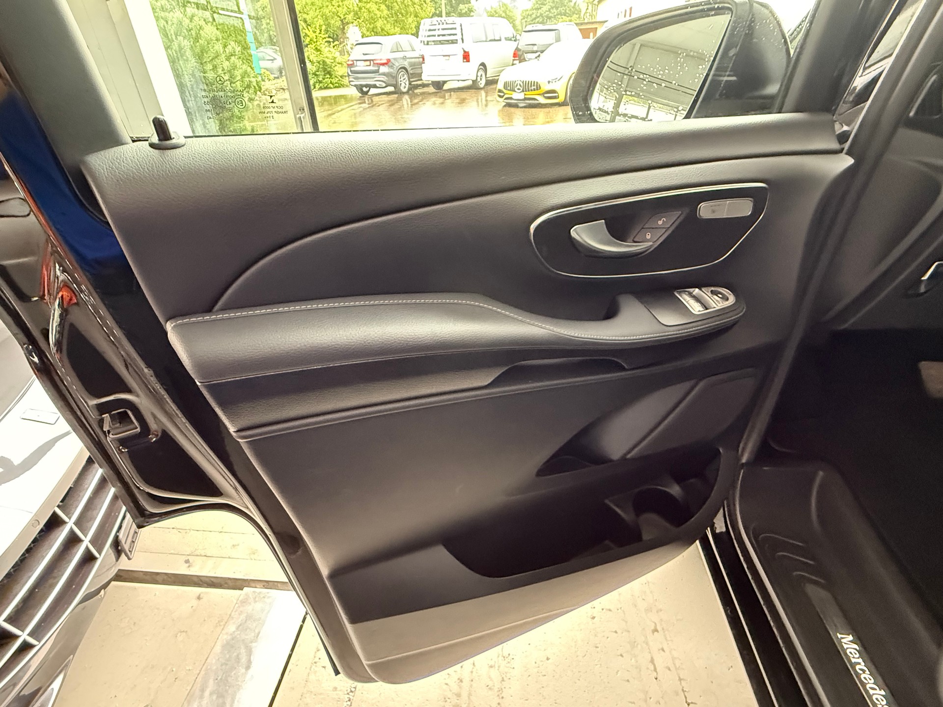 MERCEDES-BENZ V 250 d Avantgarde EL 4M-image-4