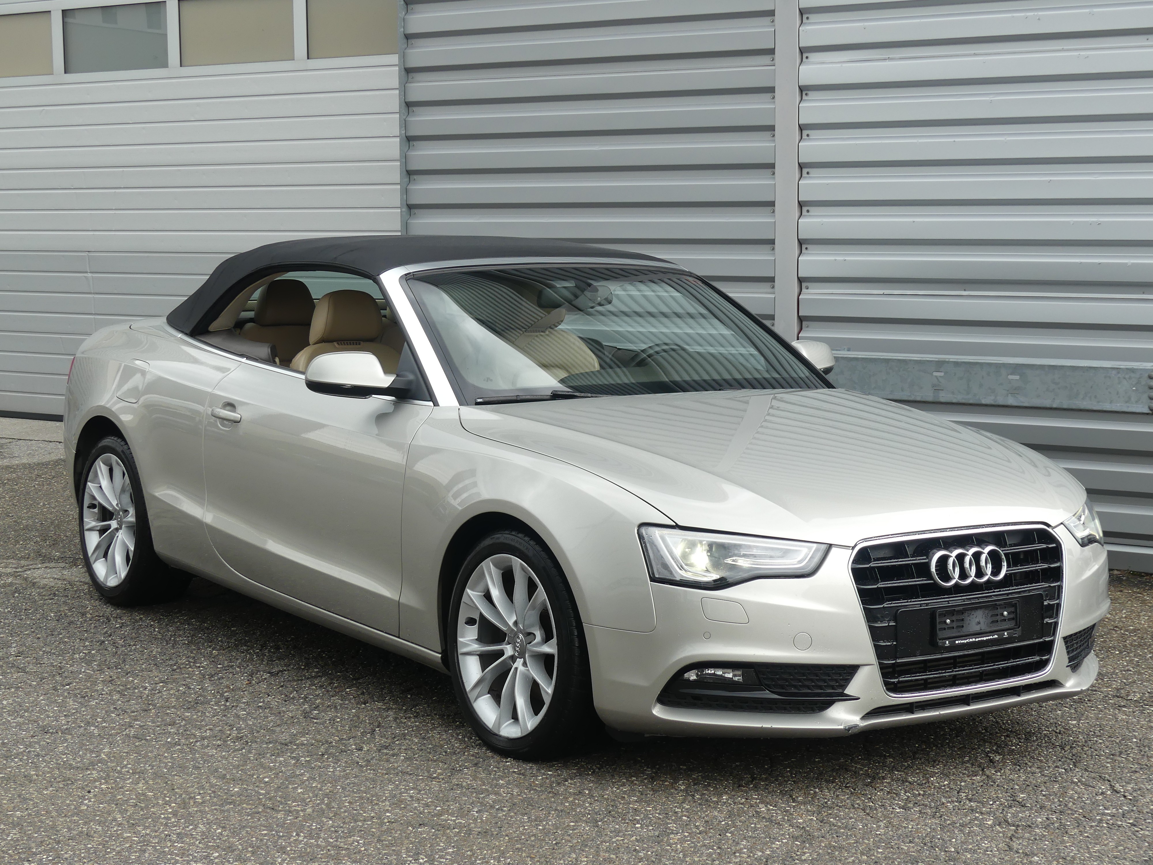 Car photo