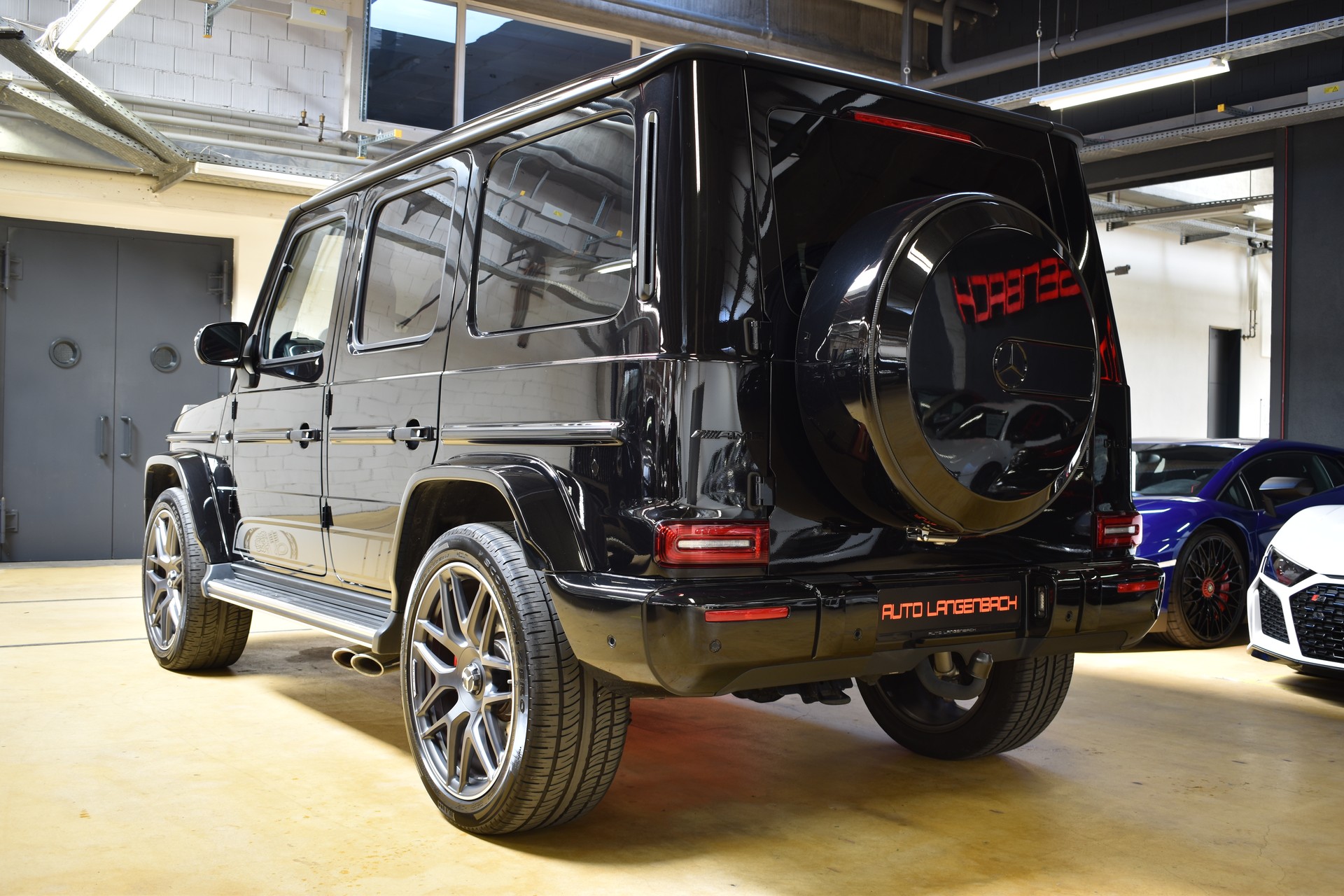 MERCEDES-BENZ G 63 AMG 4x4 Speedshift Plus G-Tronic-showroom-element-2