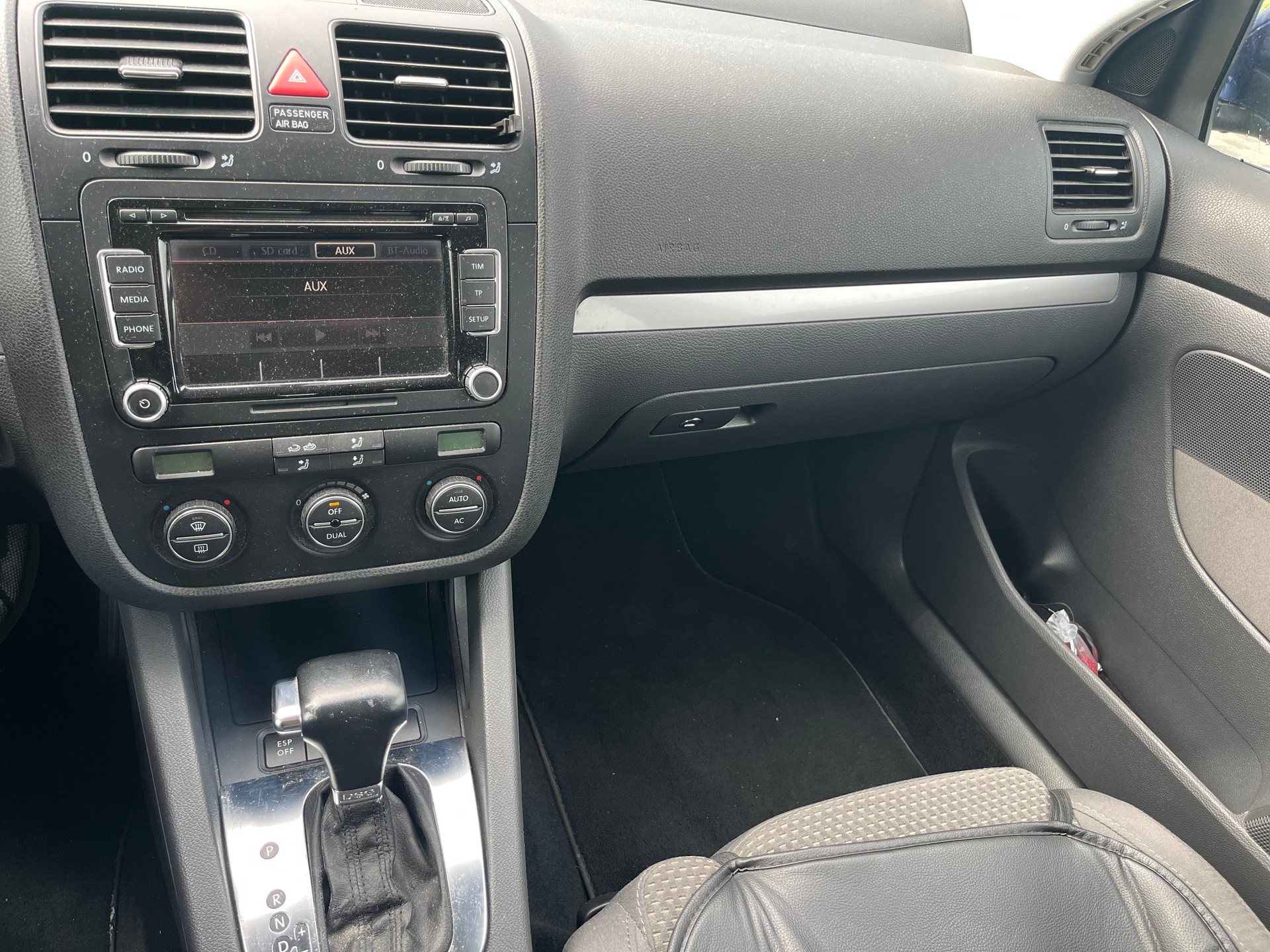 VW Golf Variant 1.4 TSI Sportline DSG-image-8