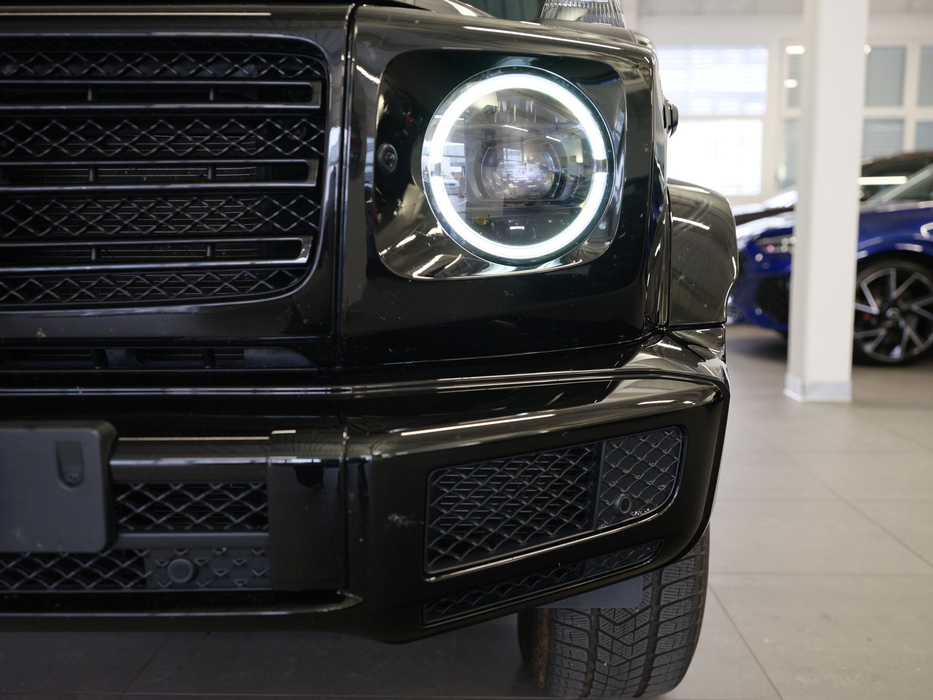 MERCEDES-BENZ G 500 AMG Line 9G-Tronic-image-9