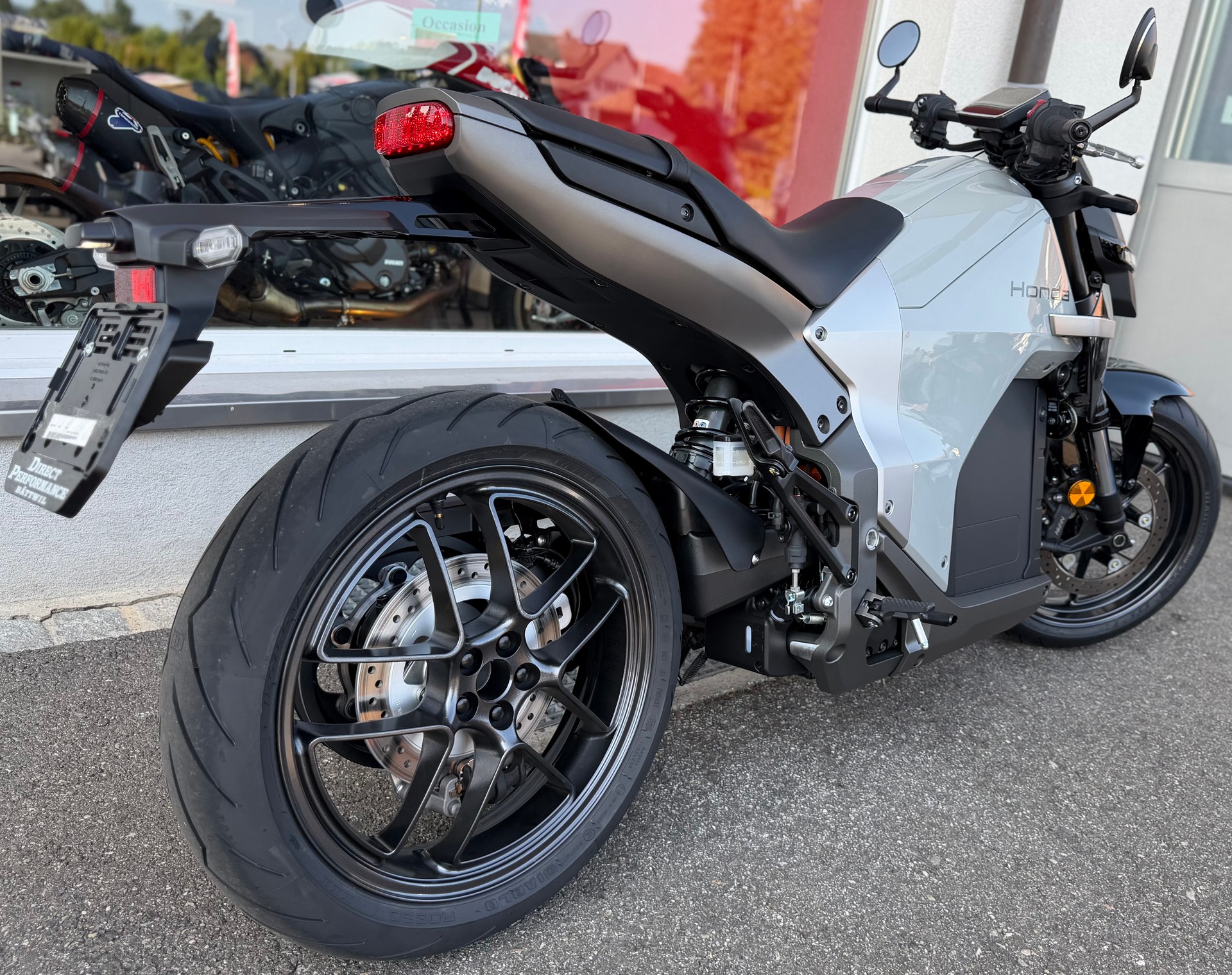 HONDA WN 7-showroom-element-3