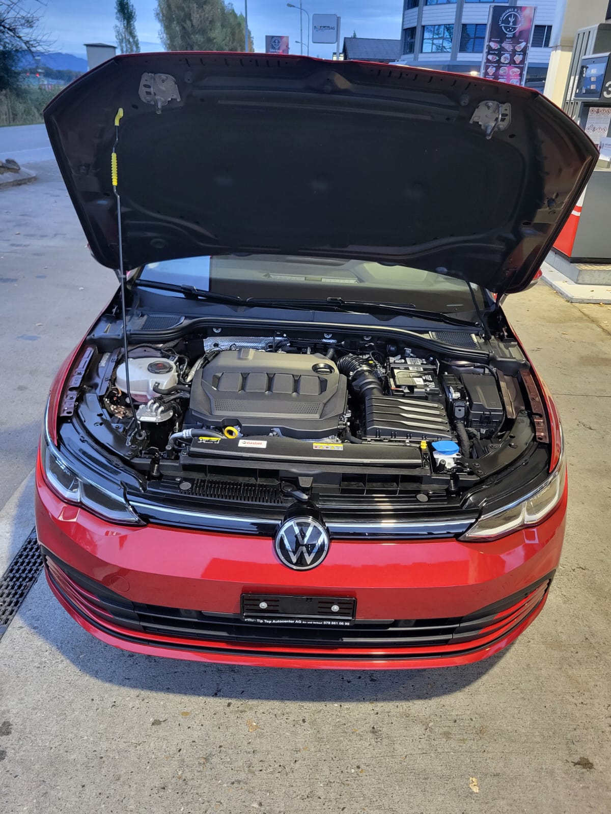 VW Golf Variant 2.0 TDI Life DSG-image-9