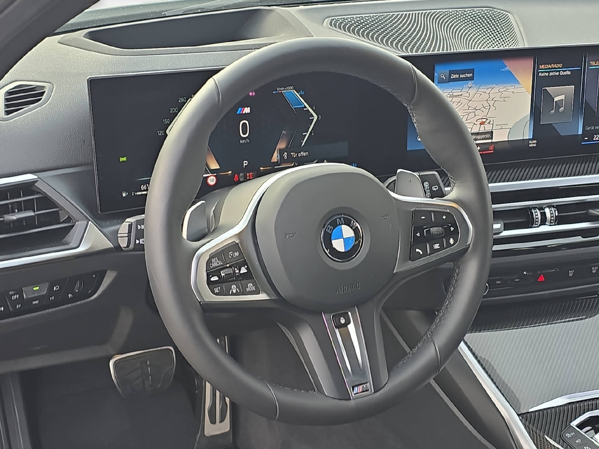 BMW 320d xDrive Touring M Sport ** 5 Jahre GARANTIE // 1'800 kg Anhängelast **-image-15