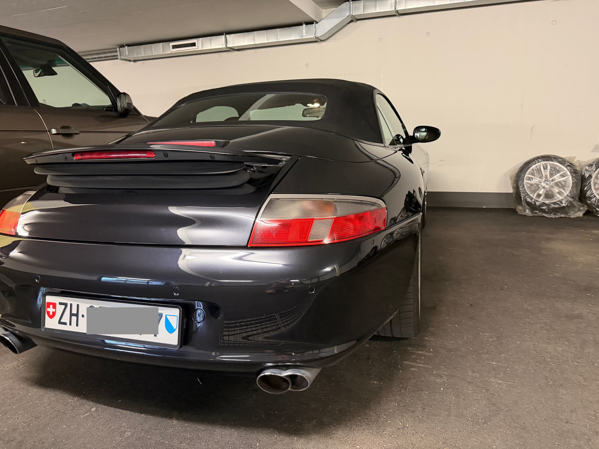 PORSCHE 911 Carrera 4 Cabrio - 3.6 Handschalter-image-6