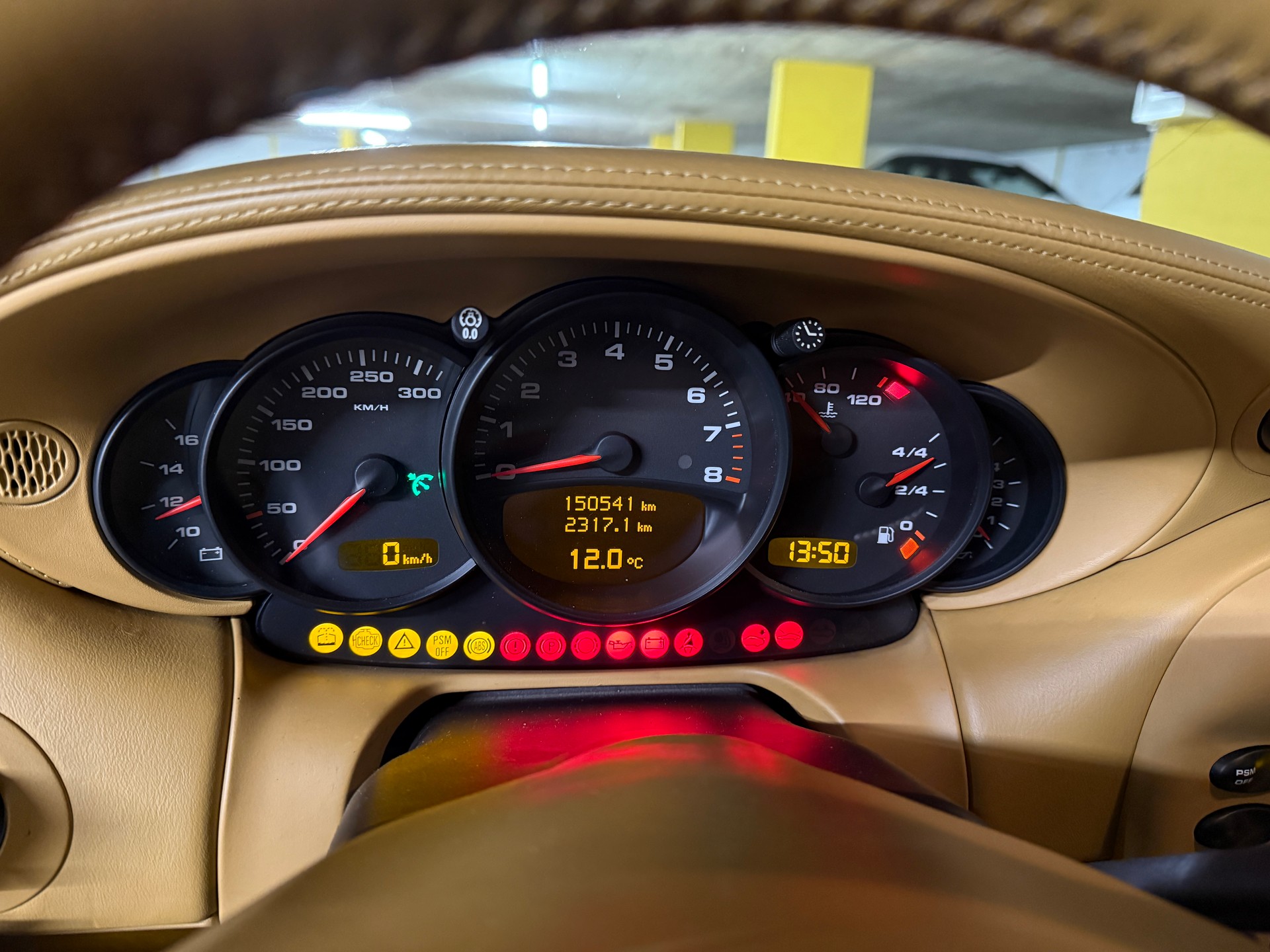 PORSCHE 911 Carrera 4 Cabrio - 3.6 Handschalter-image-2