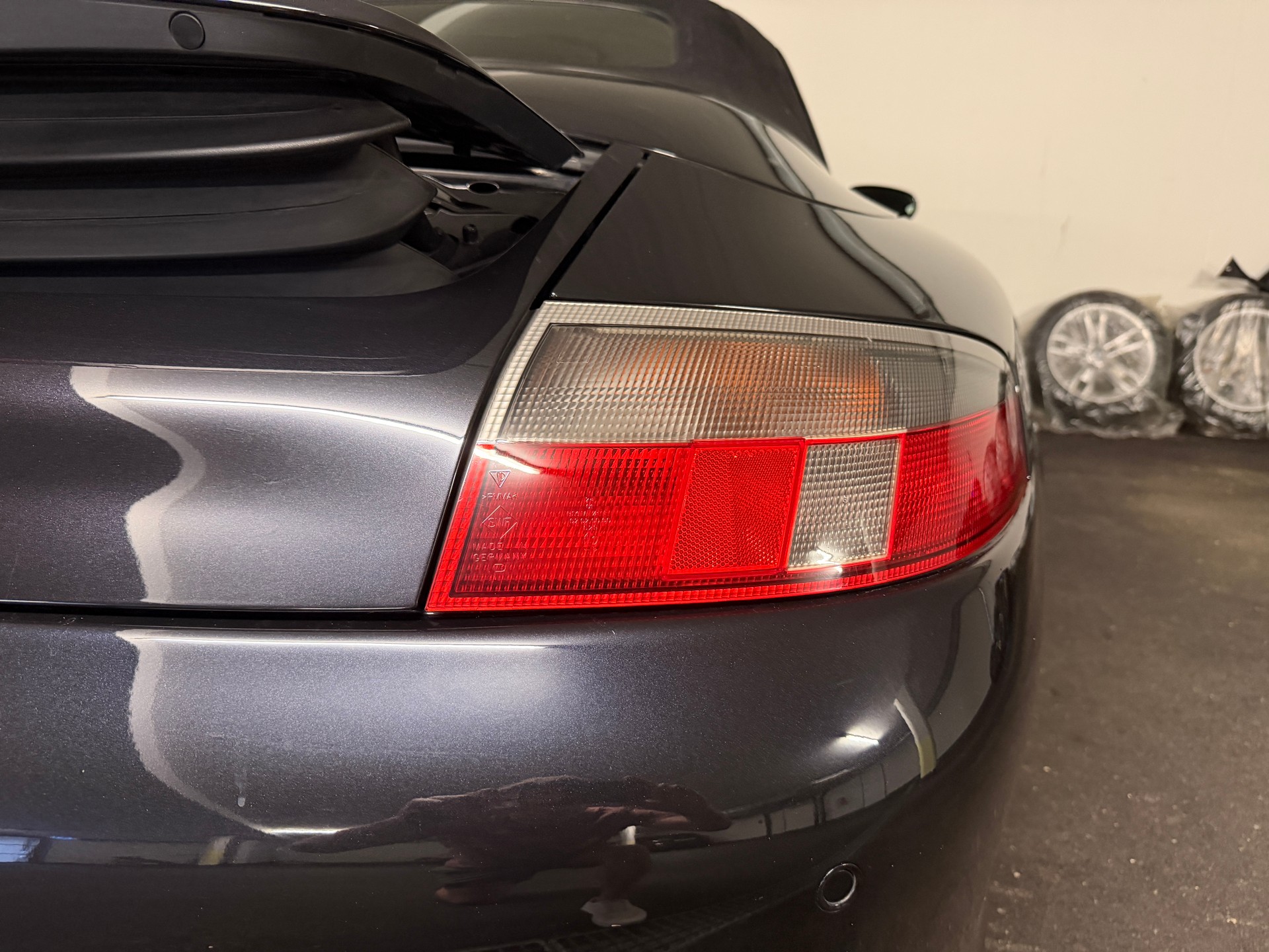 PORSCHE 911 Carrera 4 Cabrio - 3.6 Handschalter-image-7