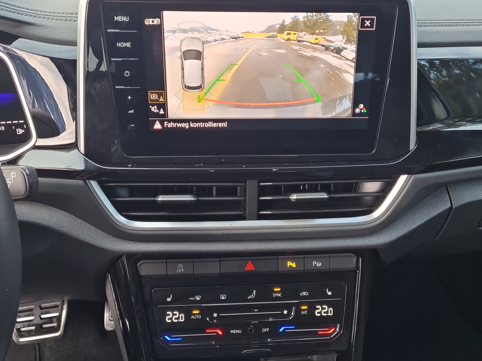 VW T-Roc 2.0 TSI R-Line DSG 4Motion-image-12