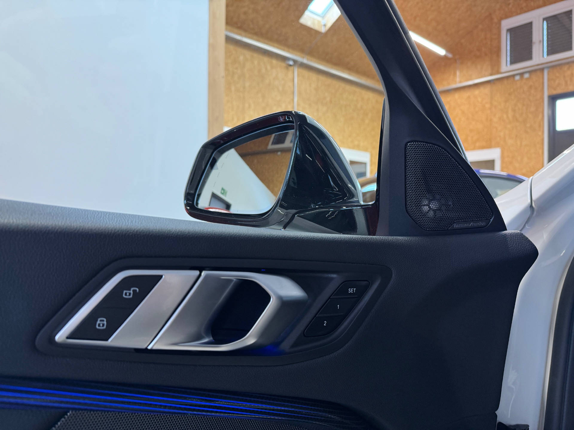 BMW 120d xDrive SAG-image-9