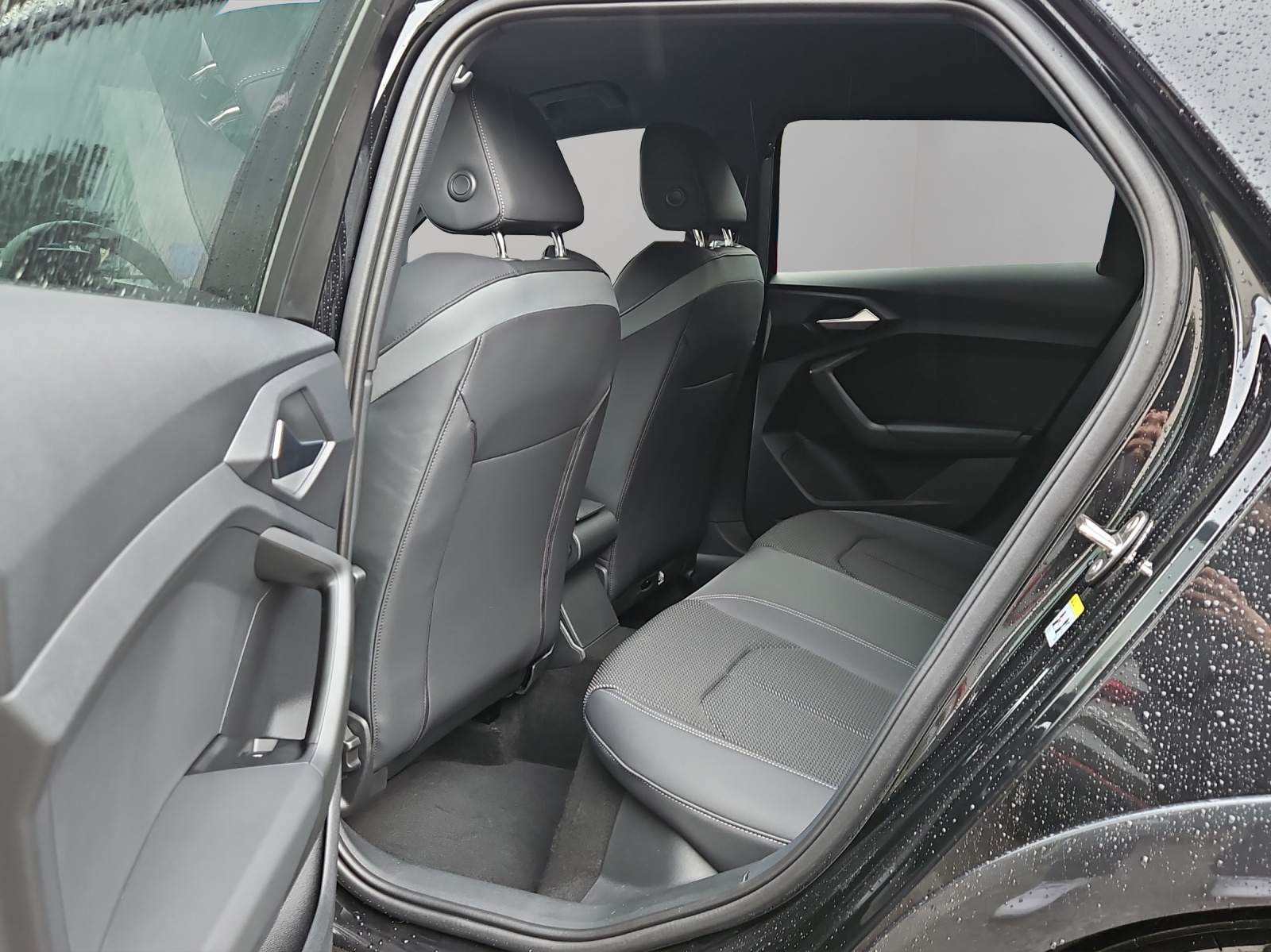 AUDI A1 allstreet 35 TFSI S-tronic-image-8