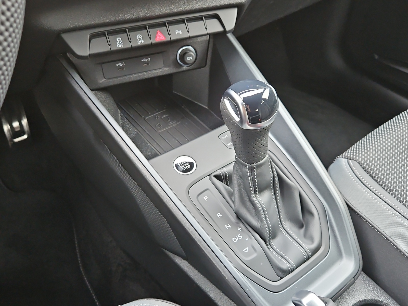 AUDI A1 allstreet 35 TFSI S-tronic-image-13