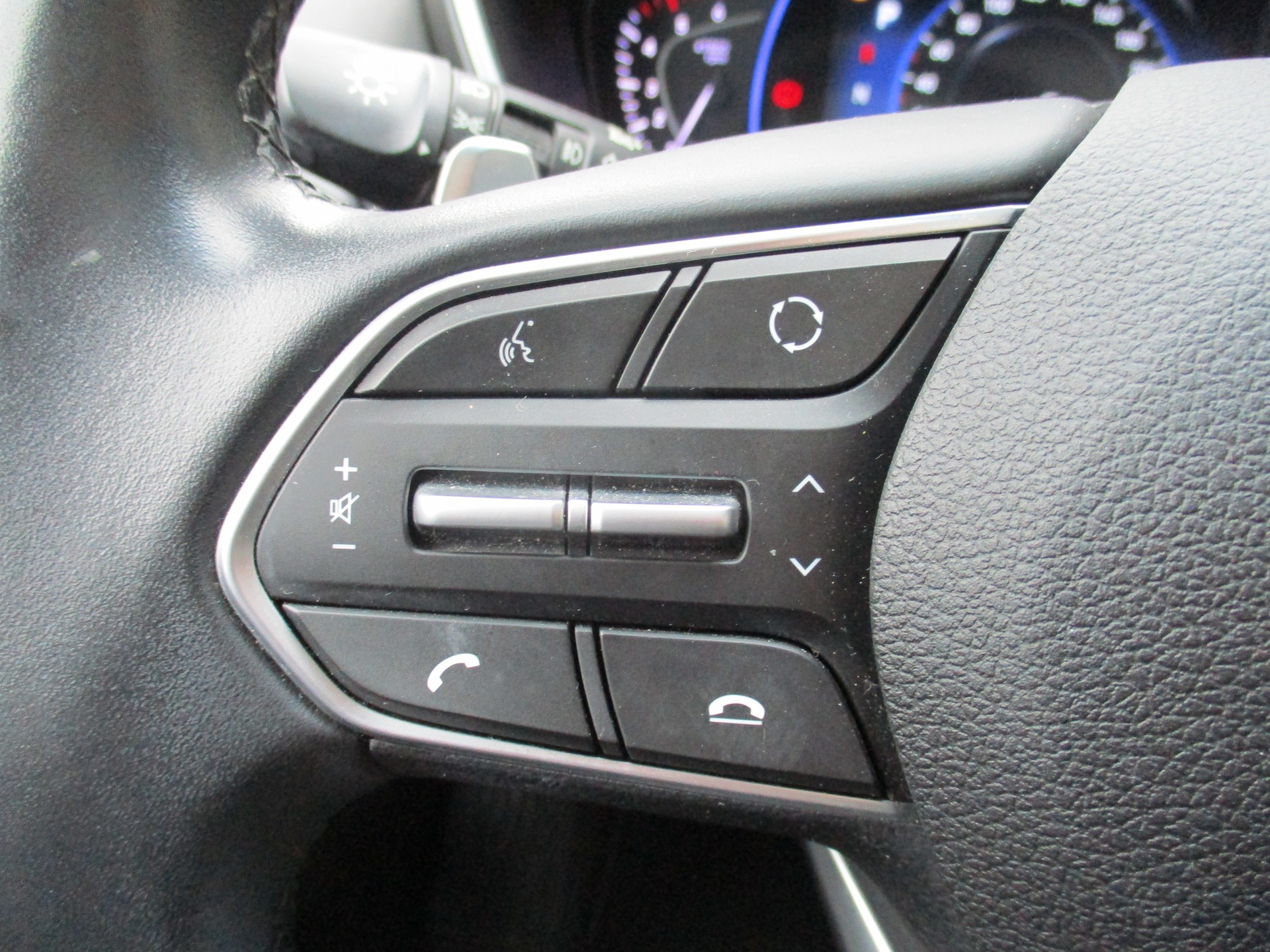 HYUNDAI Santa Fe 2.2 CRDI Vertex 4WD Automatic-image-15