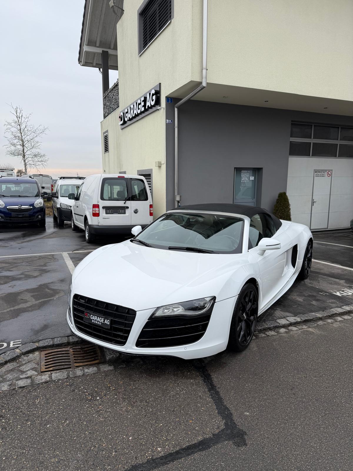 AUDI Spider 5.2-image-1