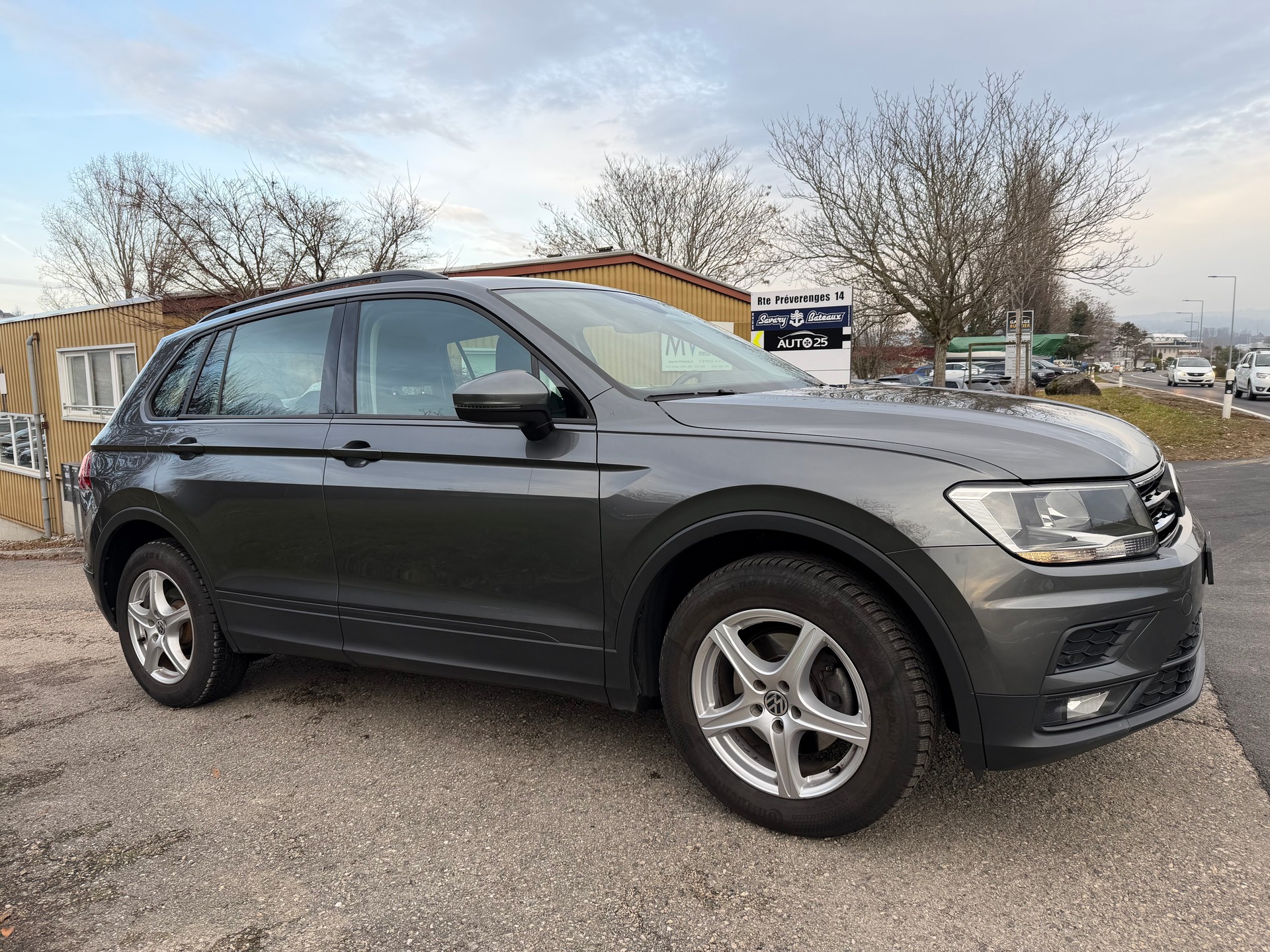 VW Tiguan 1.4TSI ACT Trendline 4Motion DSG-image-2