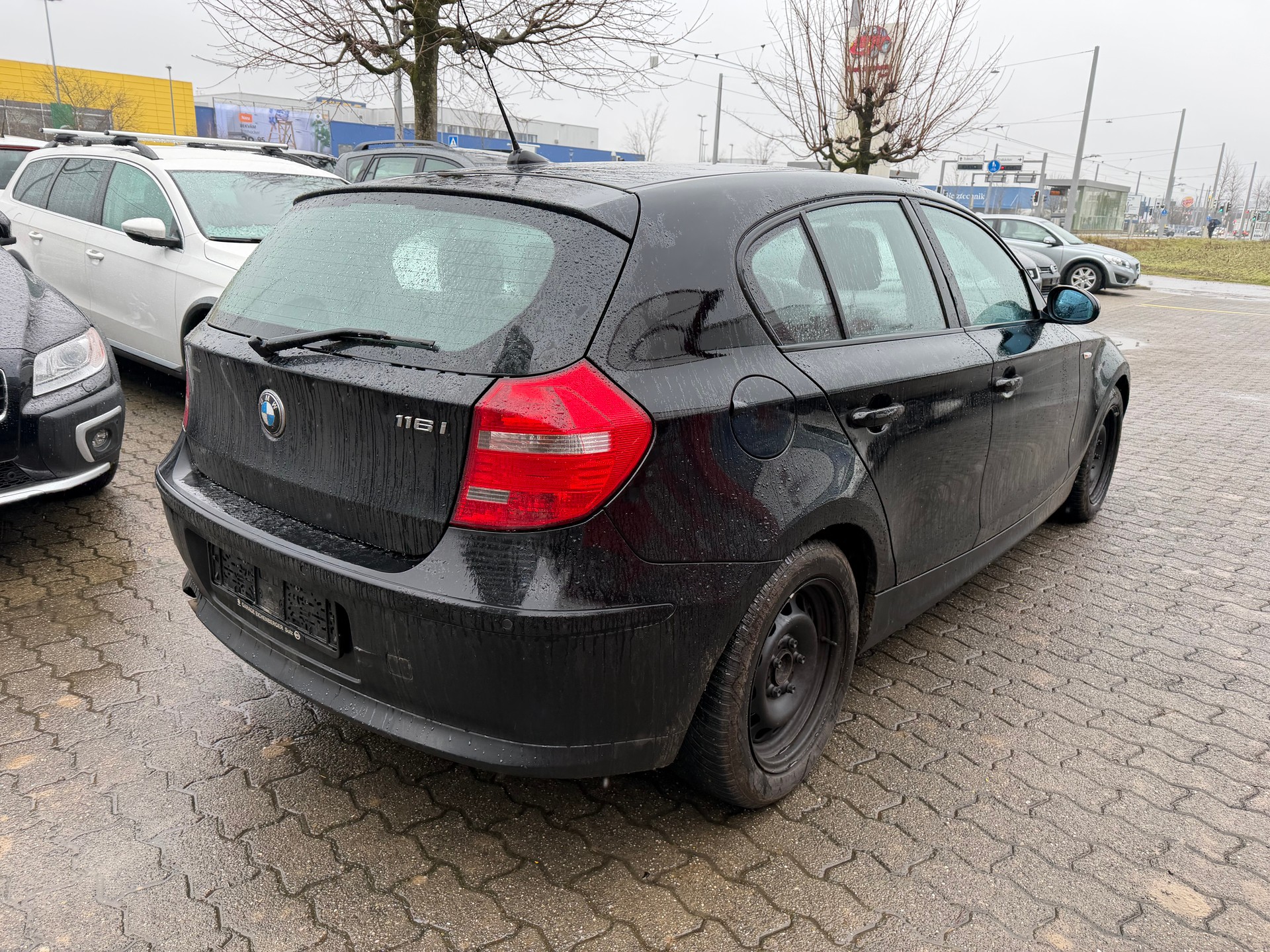 BMW 116i-image-3