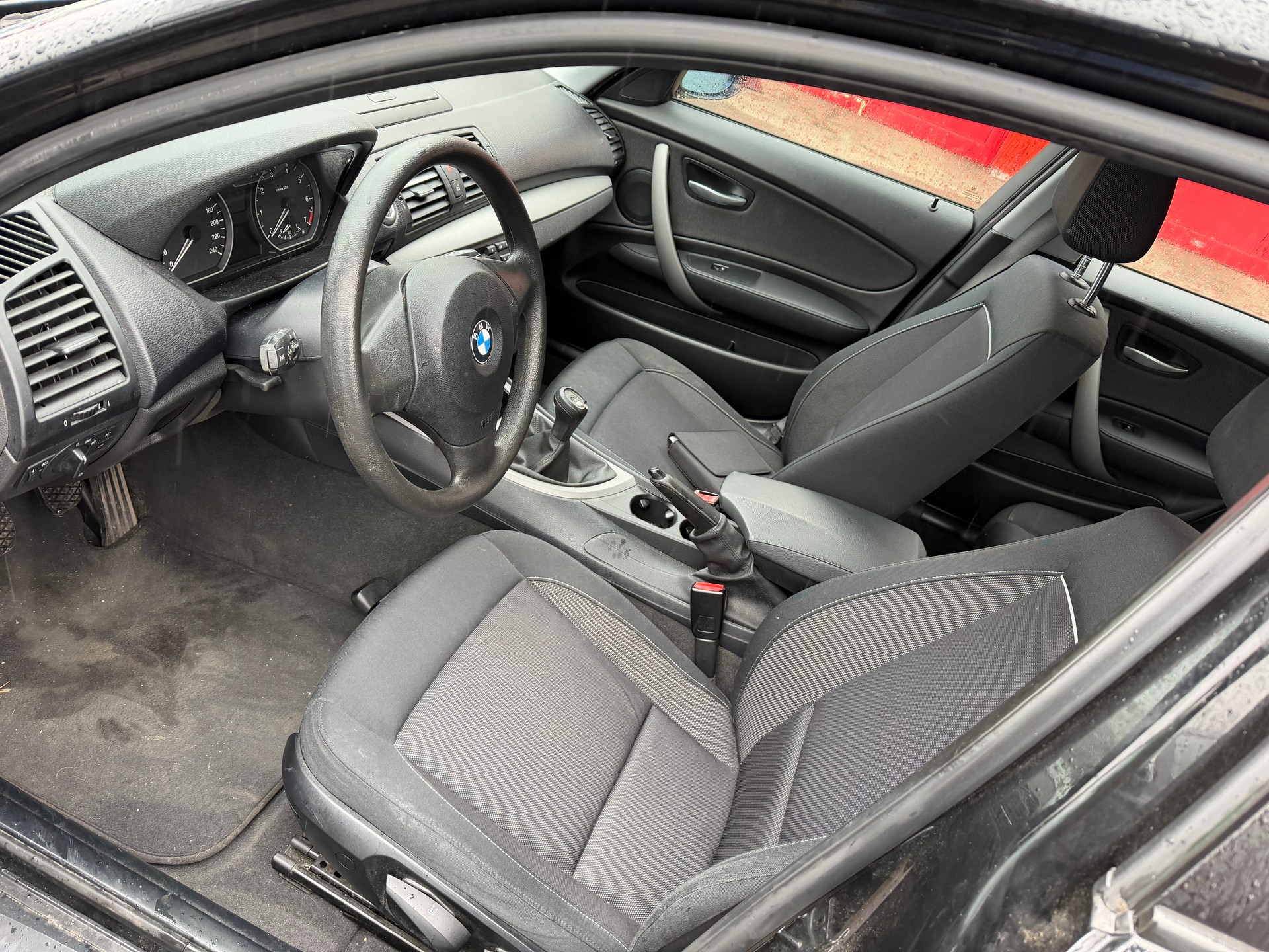 BMW 116i-image-6