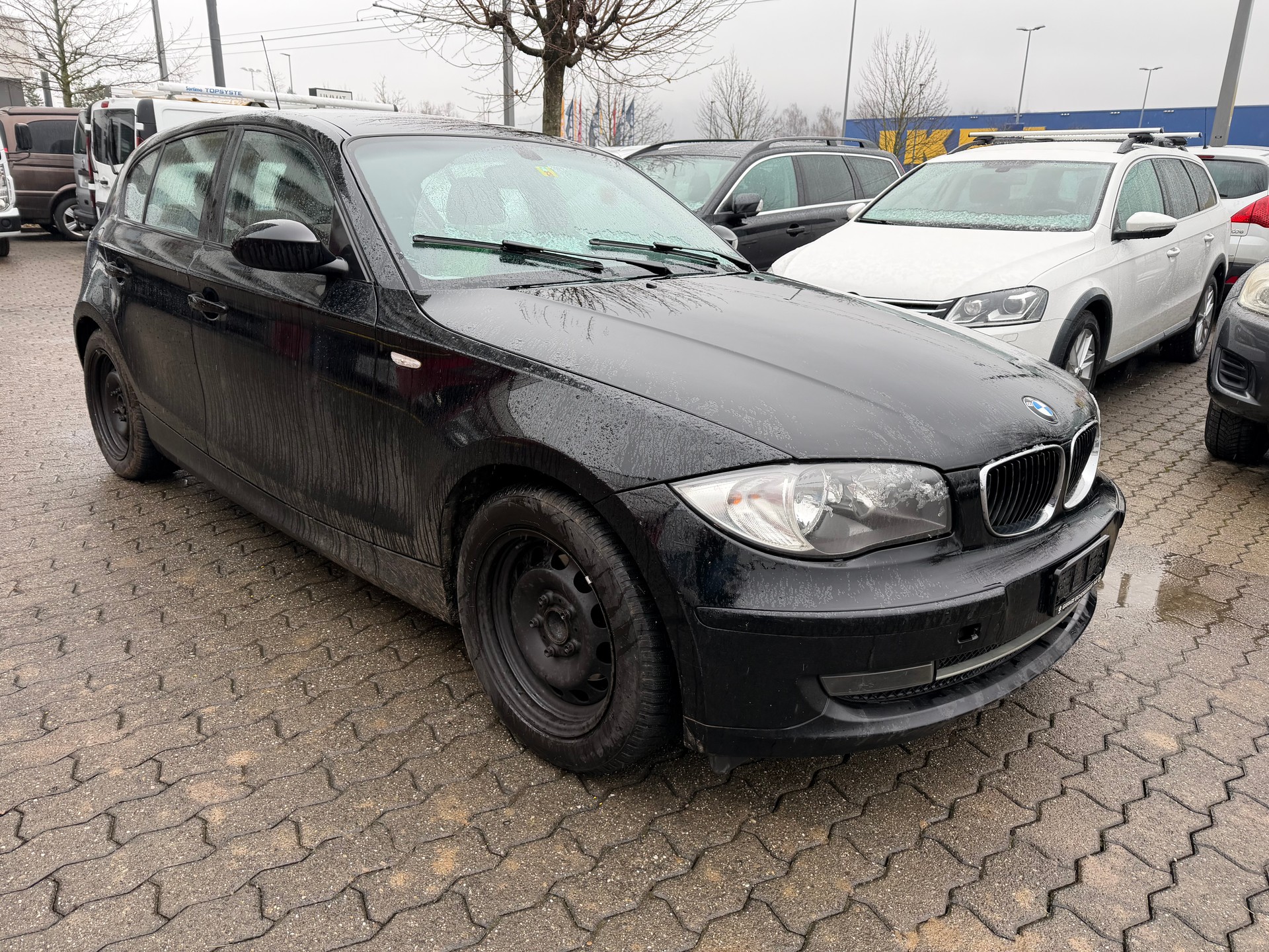 BMW 116i-image-2