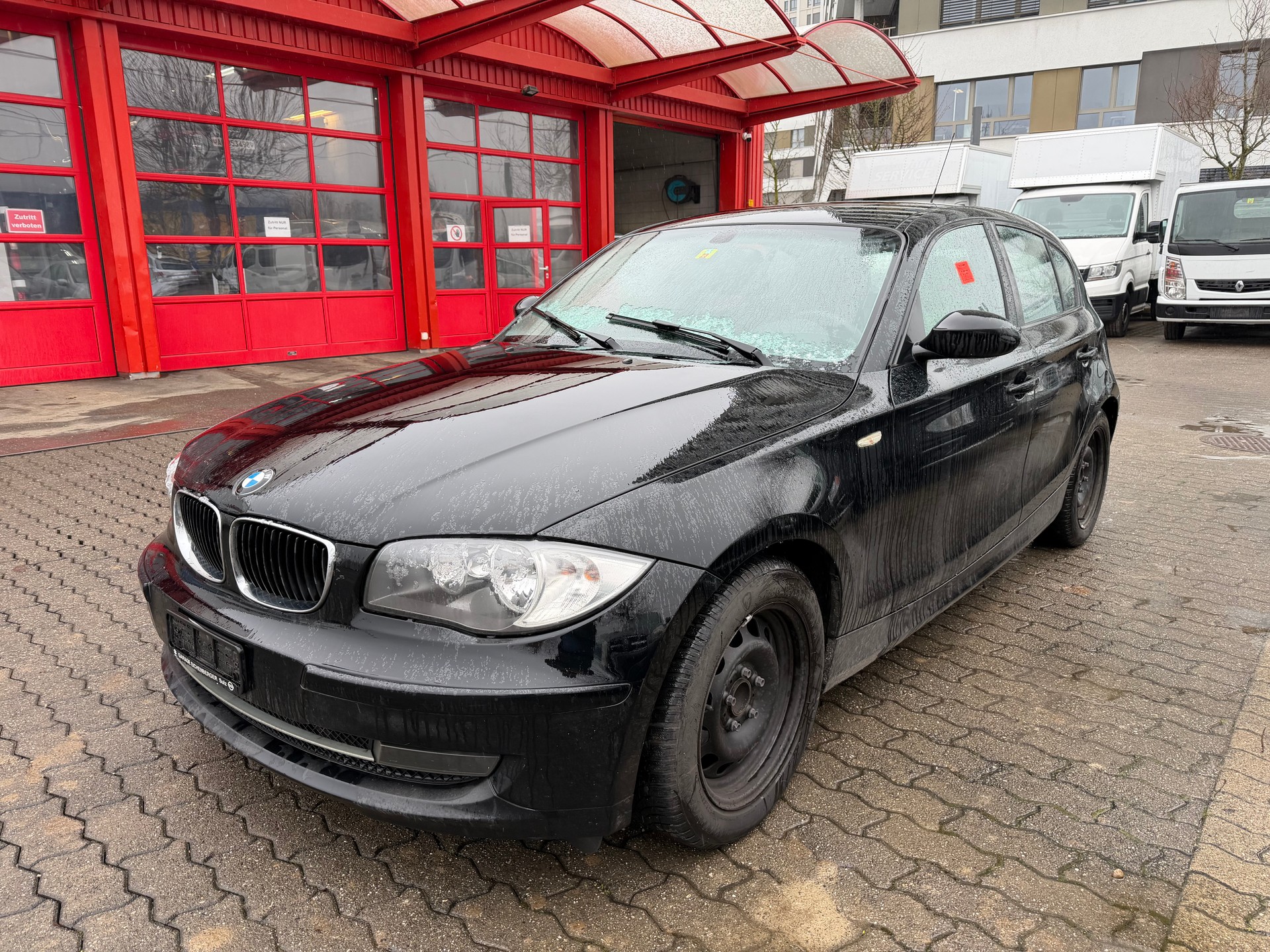 BMW 116i-image-0