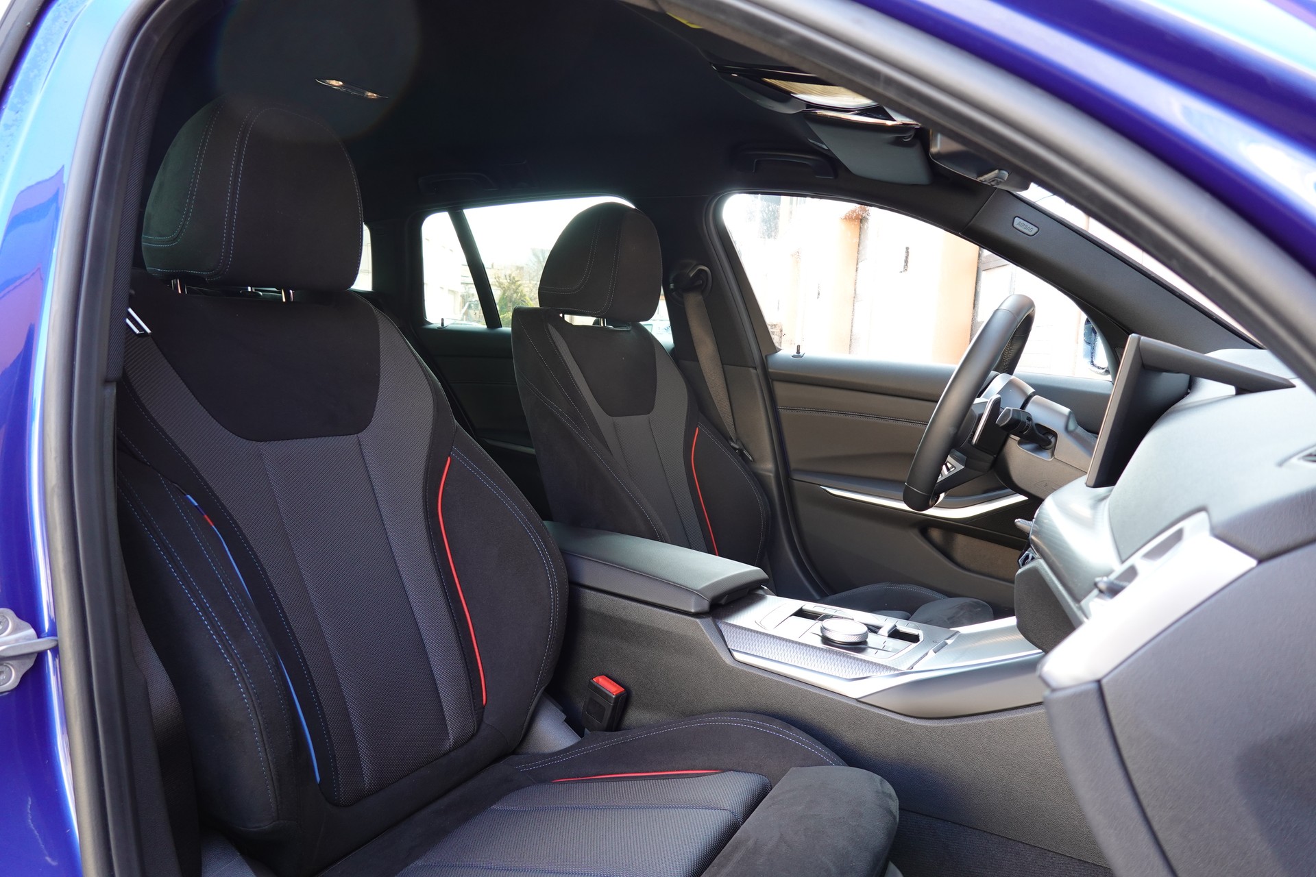 BMW 330i Touring xDrive Steptronic M Sport - "Caméra * Tempomat Adapt. * Hayon Electrique * Drive Select"-image-24