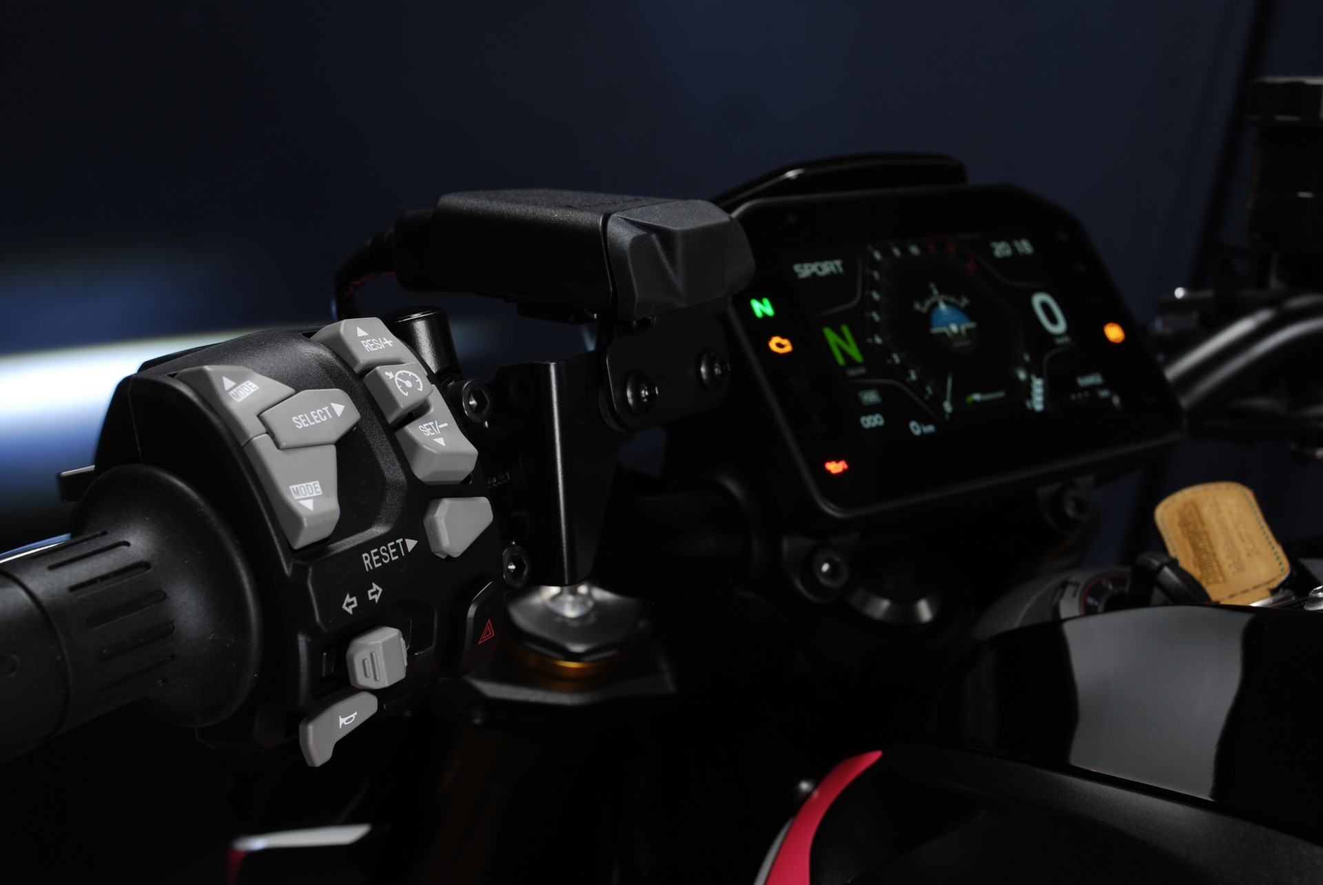 KAWASAKI Z1100 SE MY26 - Teilfoliert-image-14