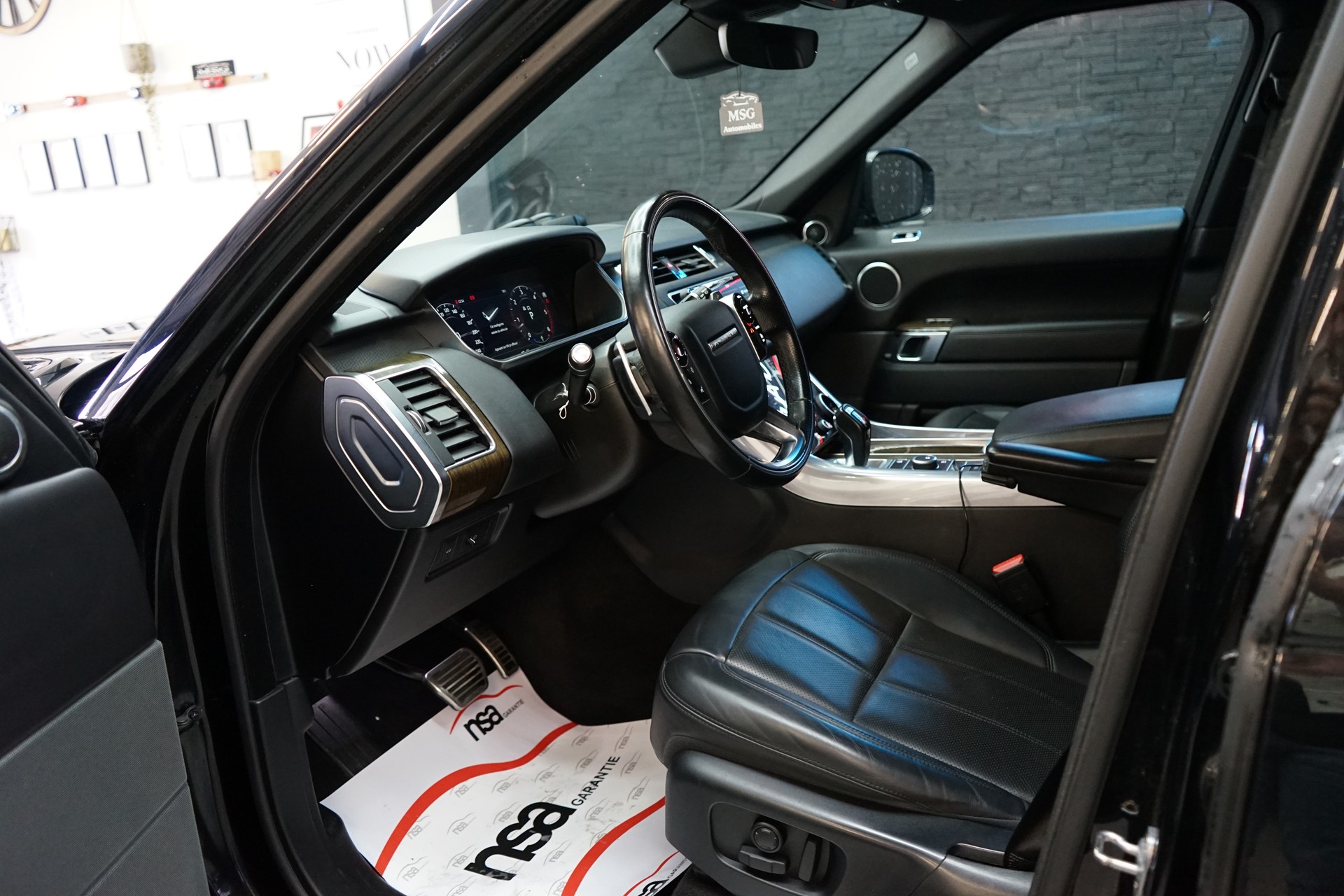 LAND ROVER Range Rover Sport 3.0 SDV6 HSE Automatic-image-3