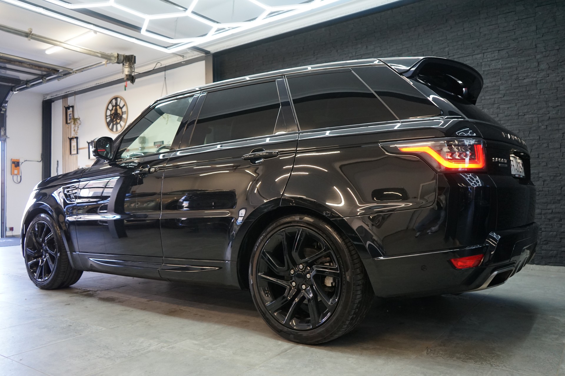 LAND ROVER Range Rover Sport 3.0 SDV6 HSE Automatic-image-2