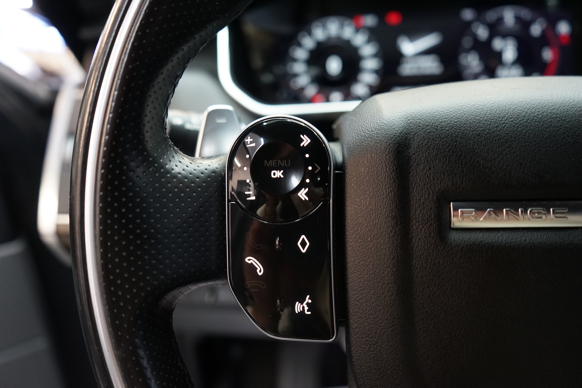 LAND ROVER Range Rover Sport 3.0 SDV6 HSE Automatic-image-6