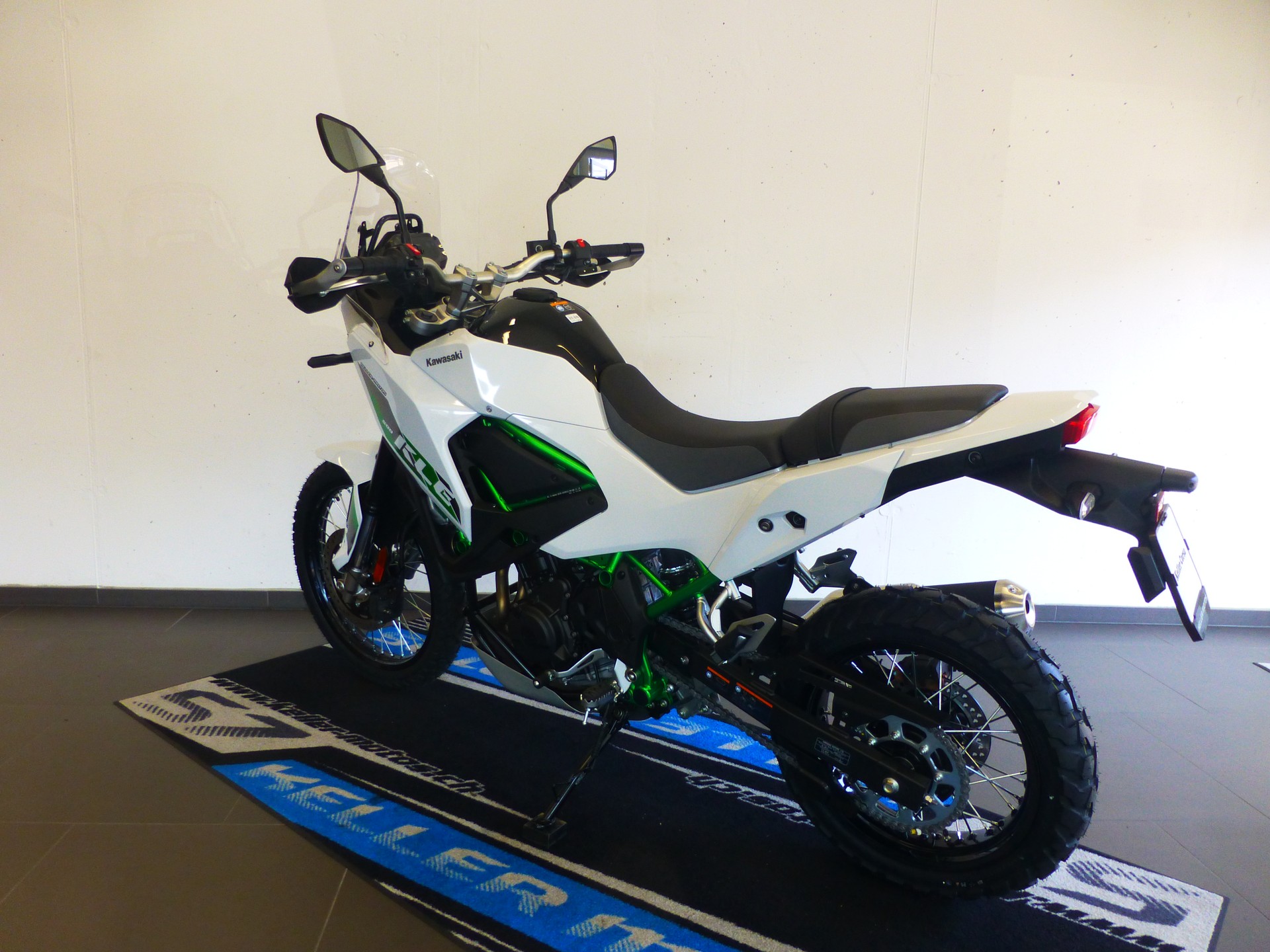 KAWASAKI KLE 500 SE-showroom-element-3