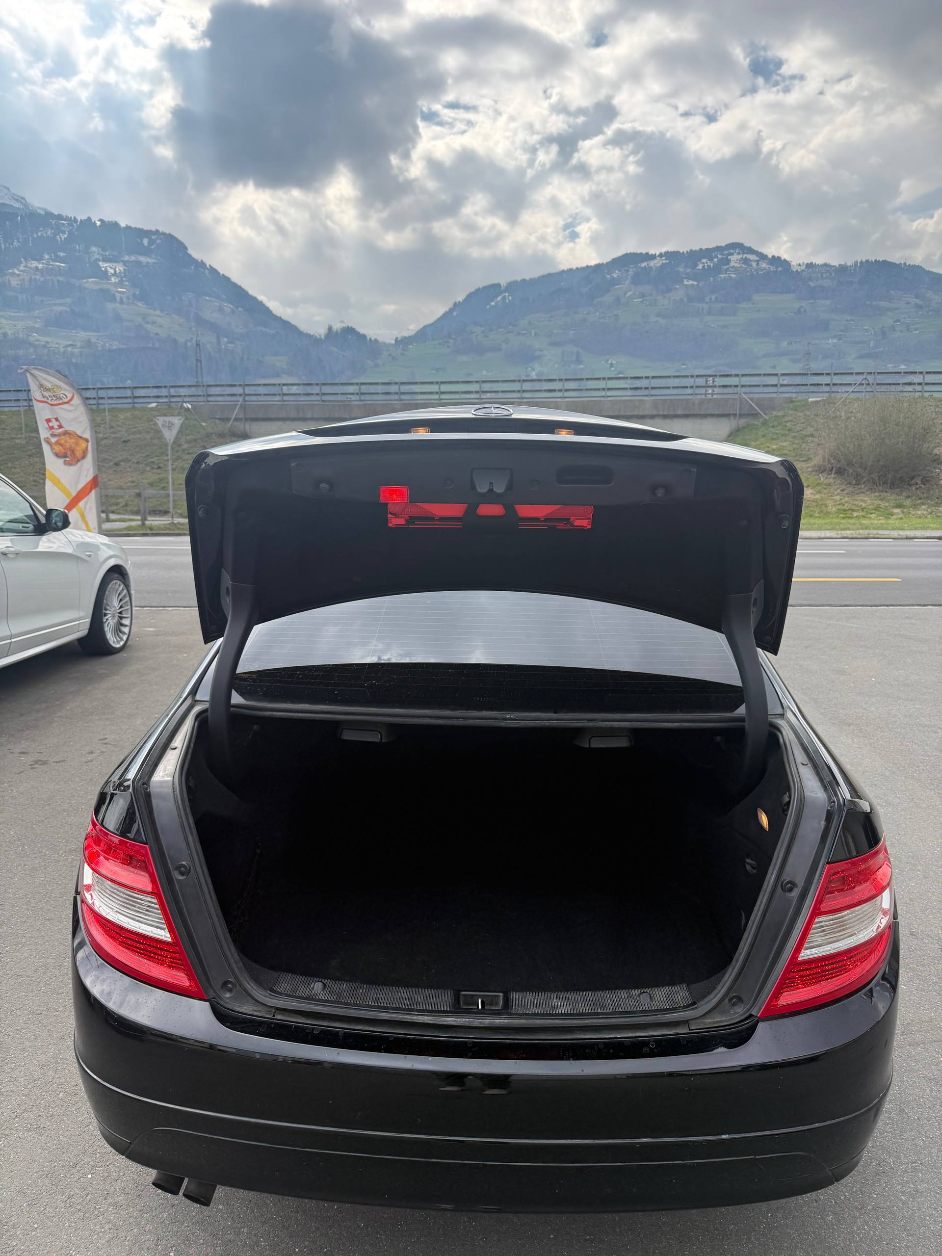 MERCEDES-BENZ C 180 Kompressor BlueEfficiency Elégance-image-12