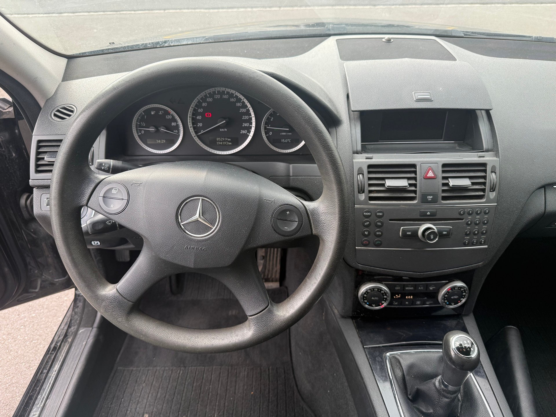 MERCEDES-BENZ C 180 Kompressor BlueEfficiency Elégance-image-6