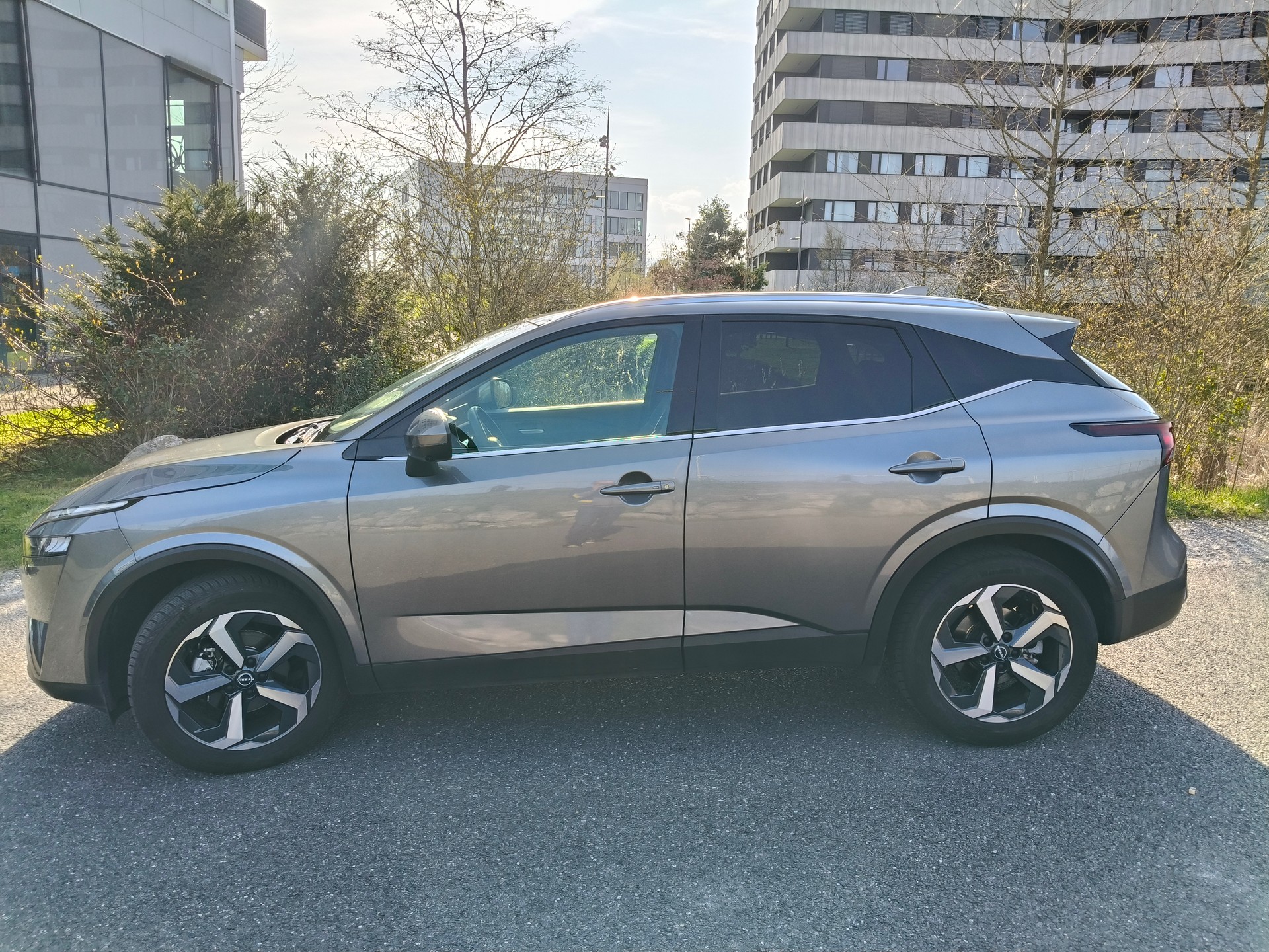 NISSAN Qashqai 1.3 DIG-T MHEV N-Connecta Xtronic-image-0