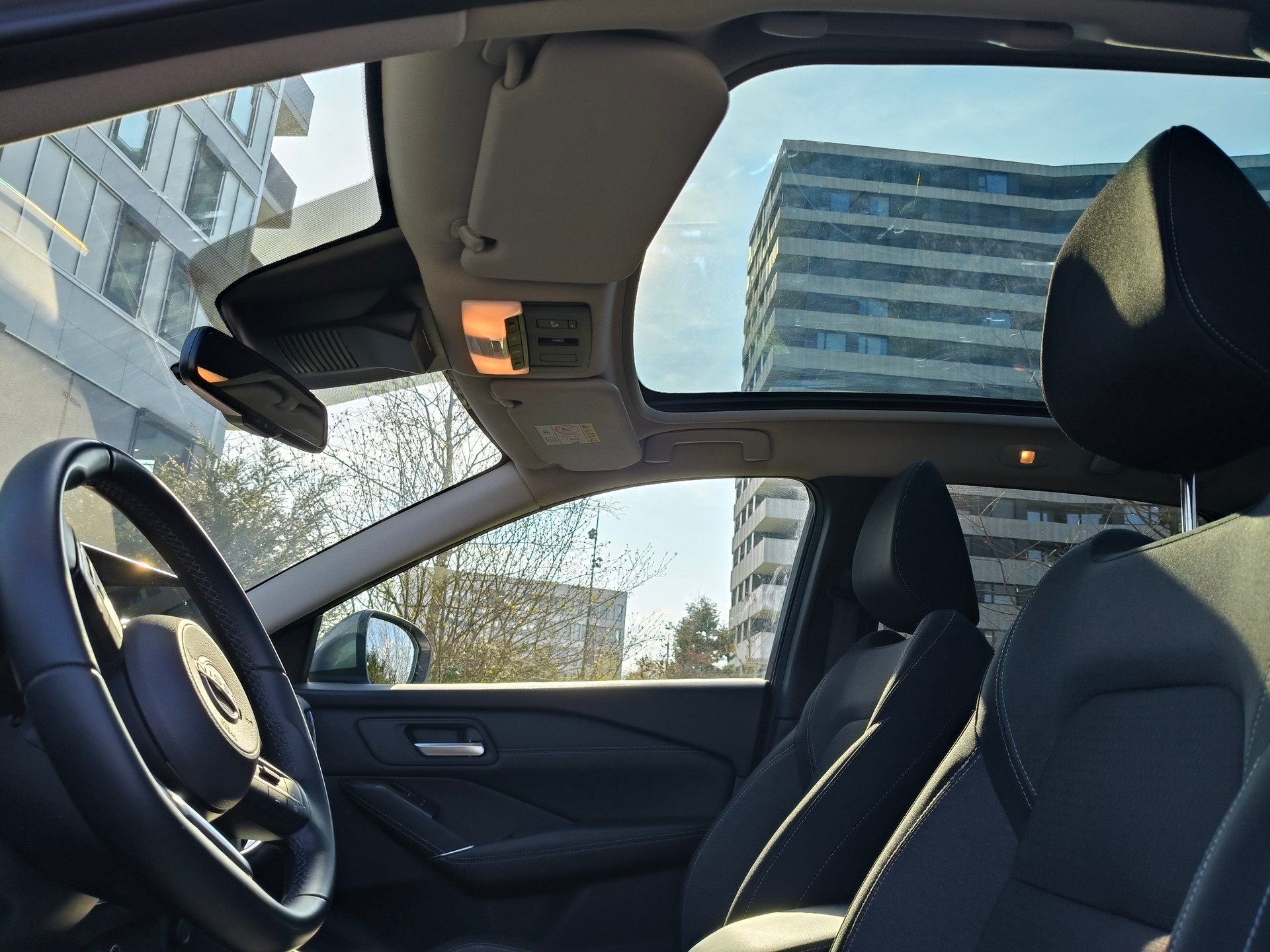 NISSAN Qashqai 1.3 DIG-T MHEV N-Connecta Xtronic-image-3