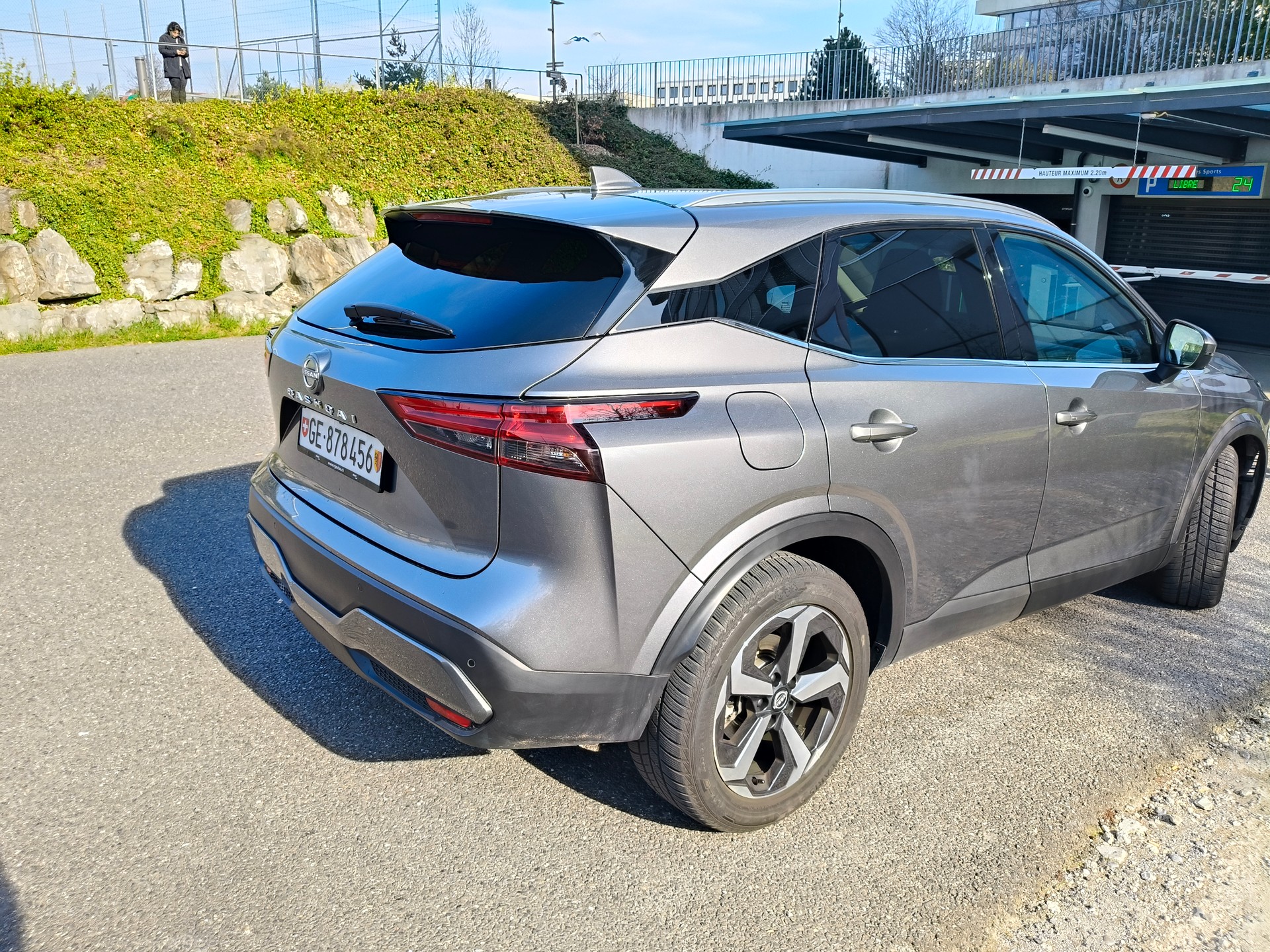 NISSAN Qashqai 1.3 DIG-T MHEV N-Connecta Xtronic-image-2
