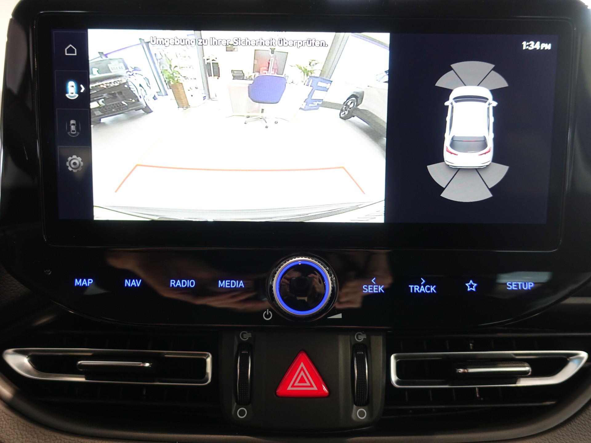 HYUNDAI i30 W 1.5 T-GDi AmpliaDCT-image-14