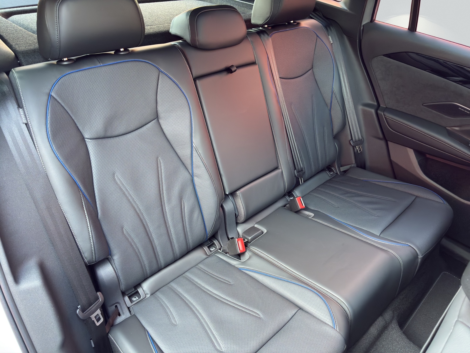 VW Tiguan 2.0 TSI DSG R-Line 4Motion-image-8