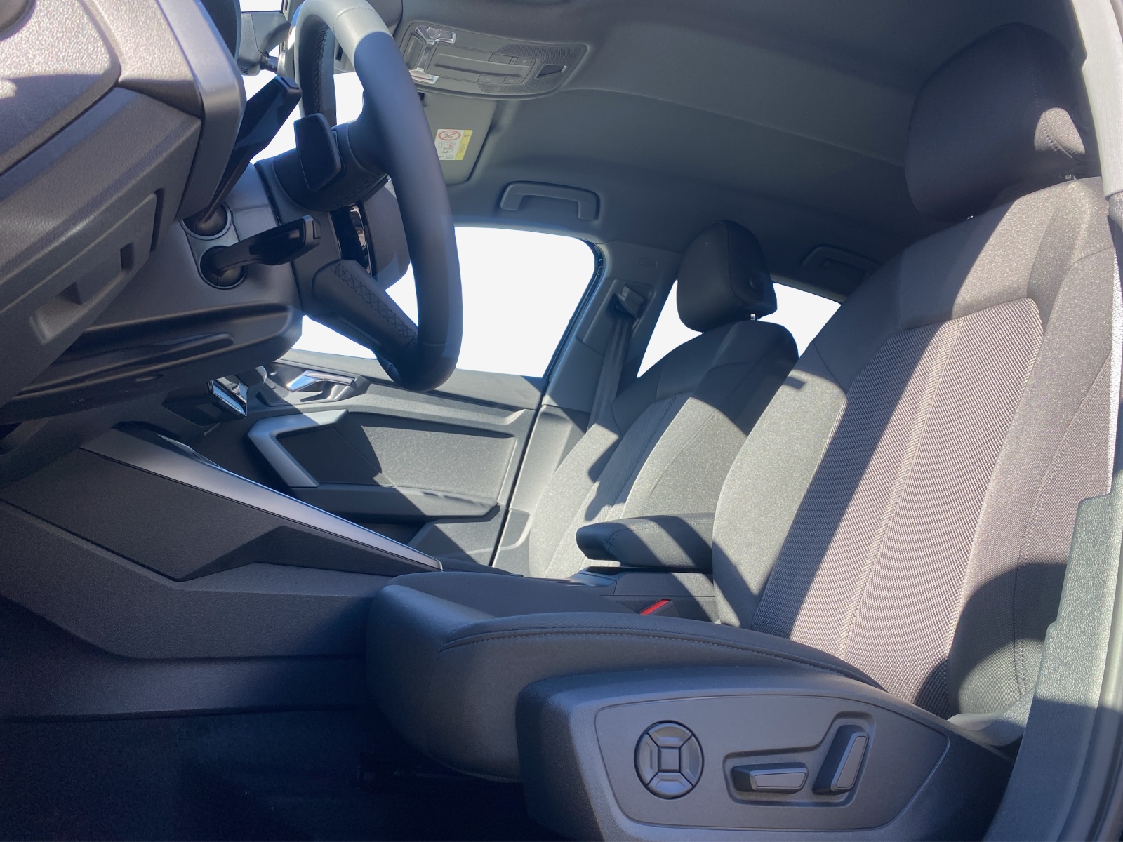 AUDI A3 Sportback TFSI 110 kW Attraction S tronic-image-6