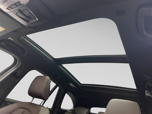 BMW X1 xDrive 25e M Sport-image-11