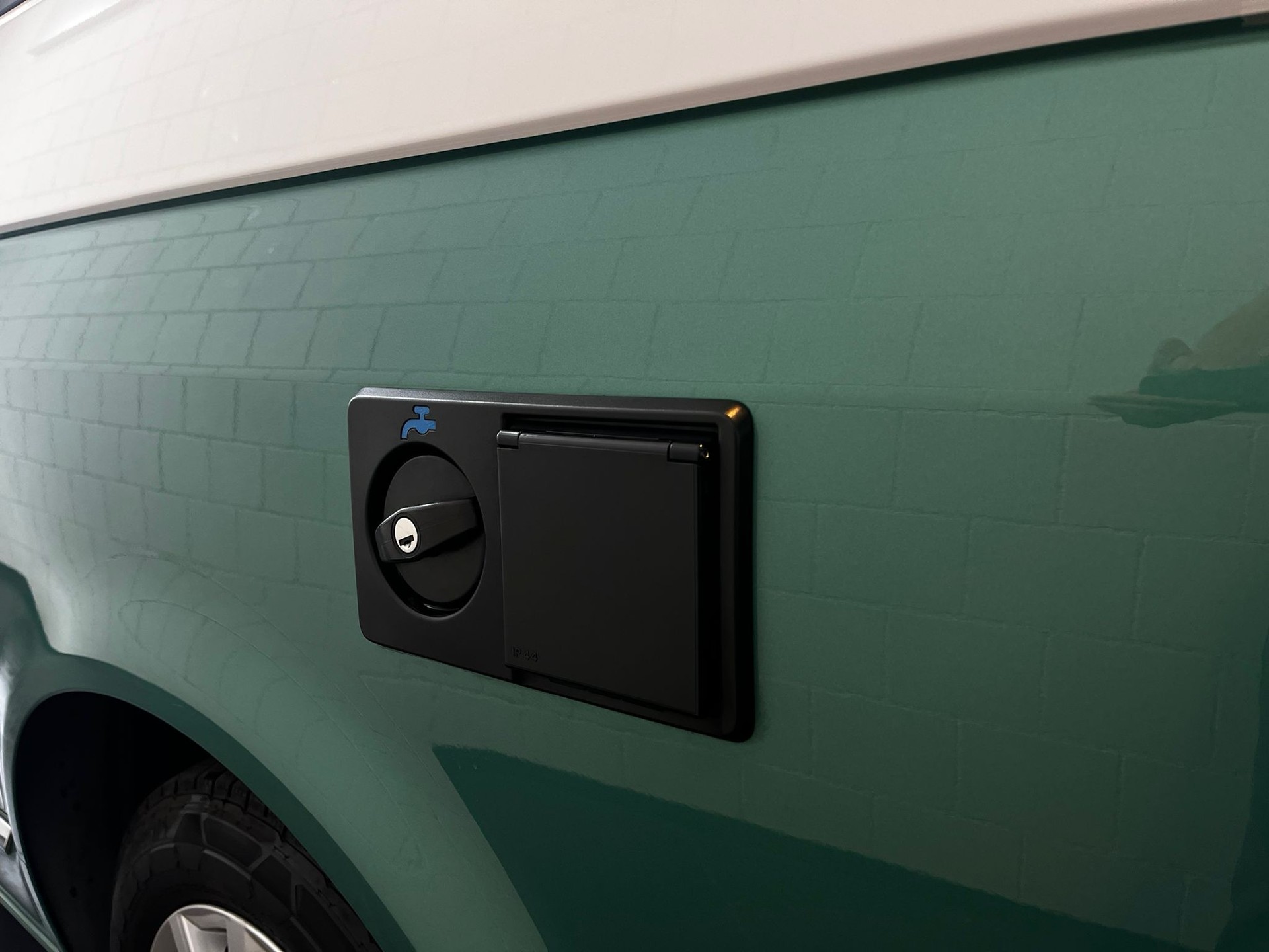 VW T6.1 California 2.0 Bi-TDI Ocean Edition Liberty DSG-image-24